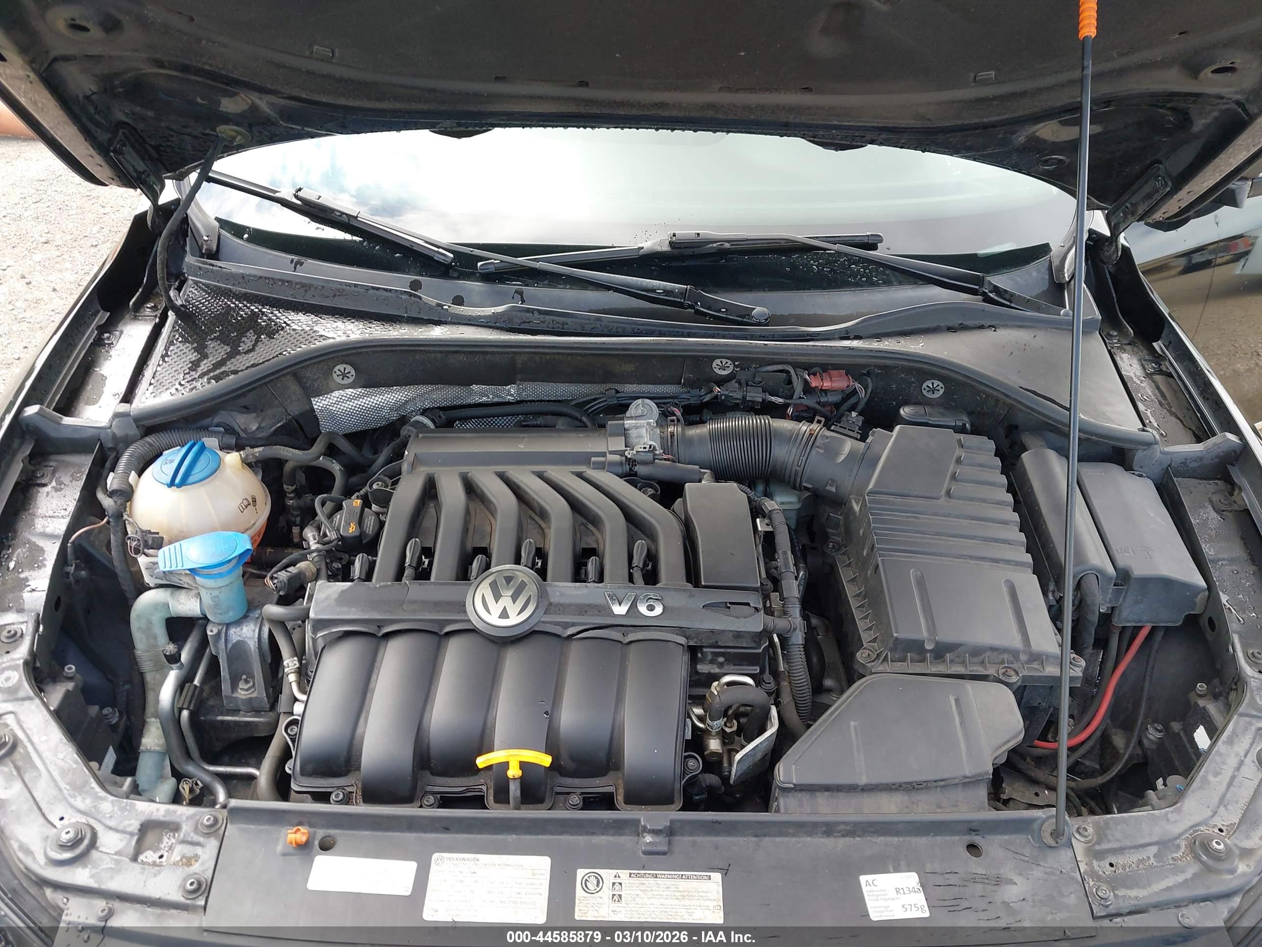VOLKSWAGEN PASSAT image 10