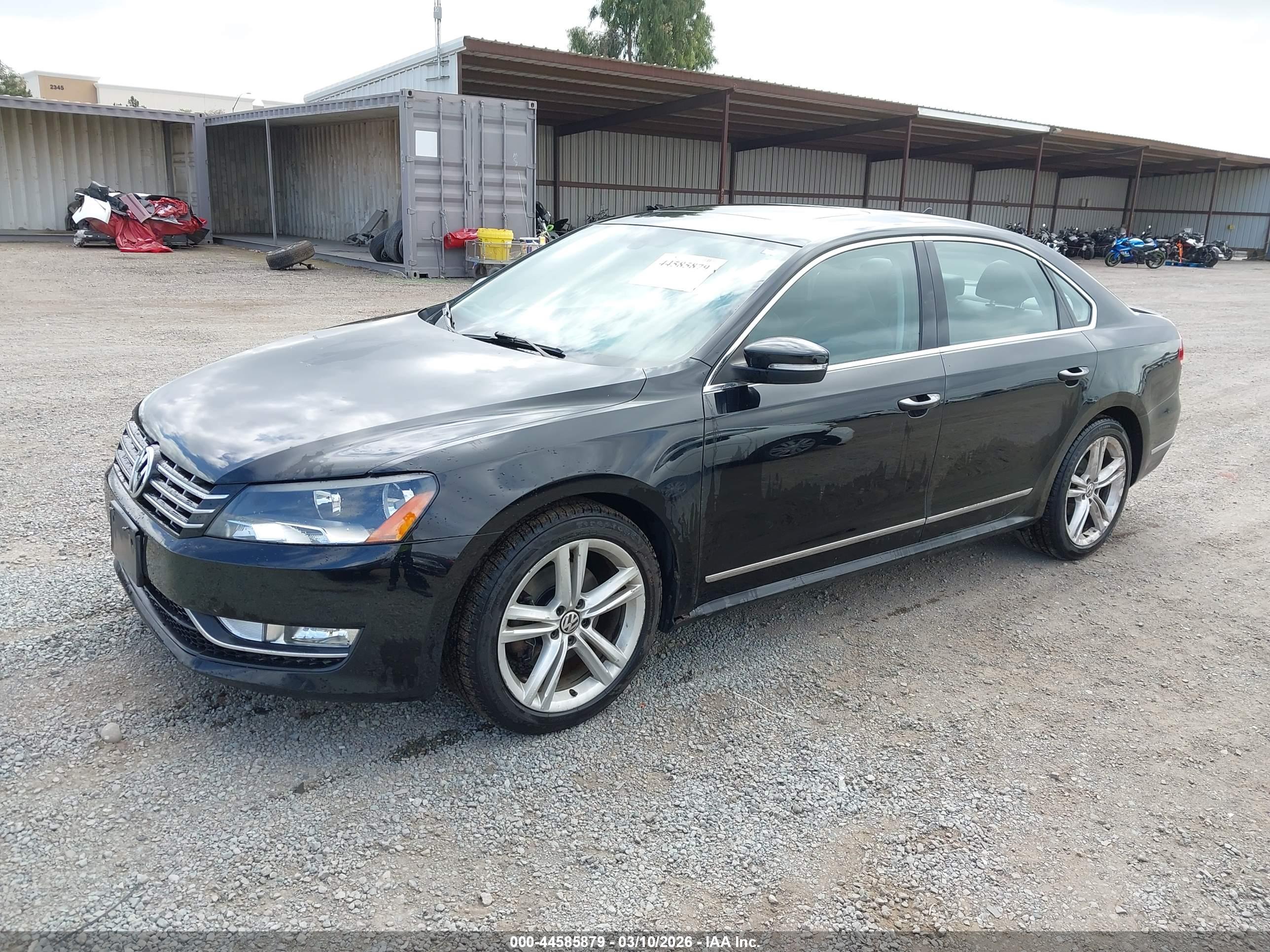 VOLKSWAGEN PASSAT image 2