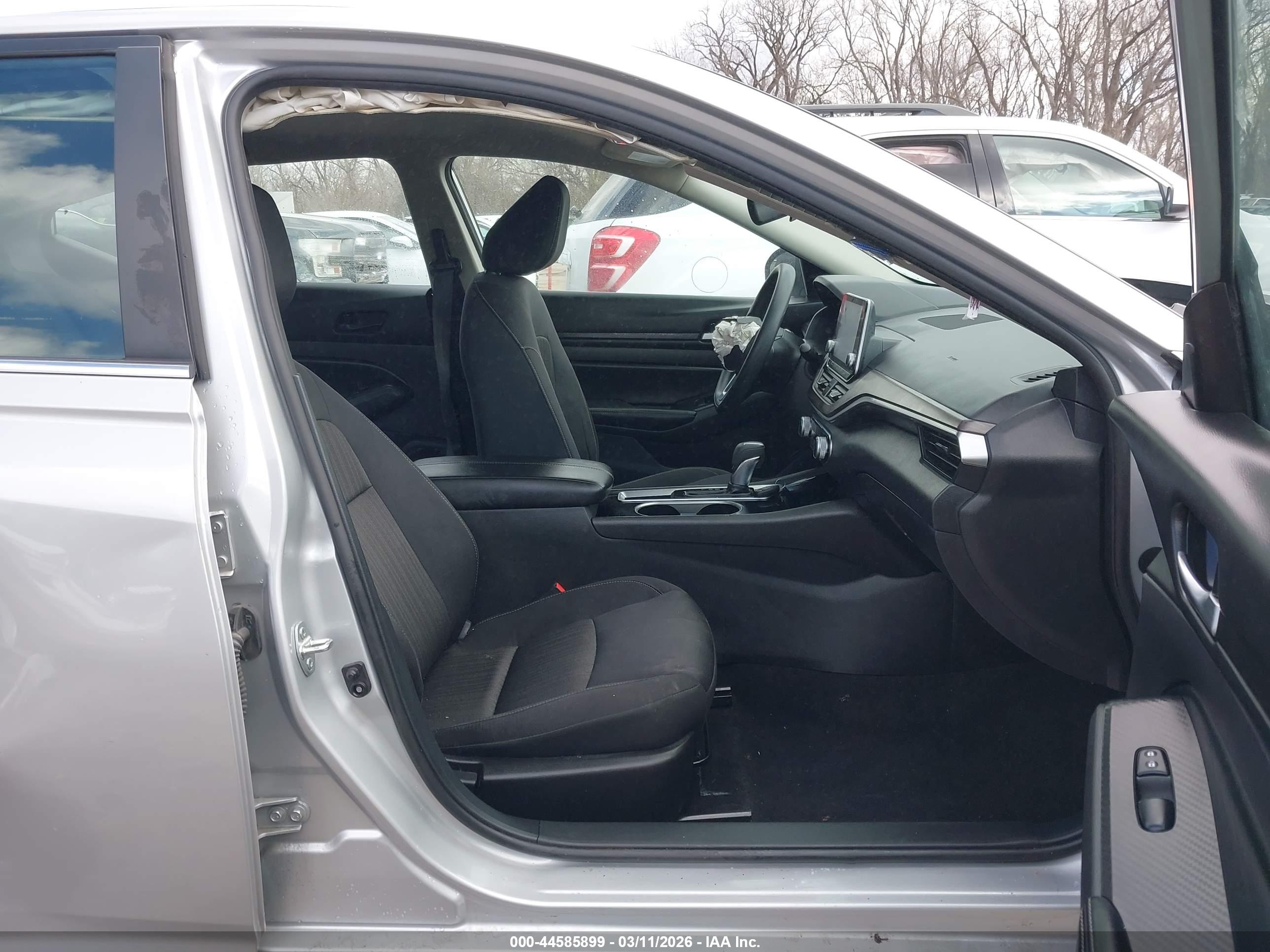 NISSAN ALTIMA image 5