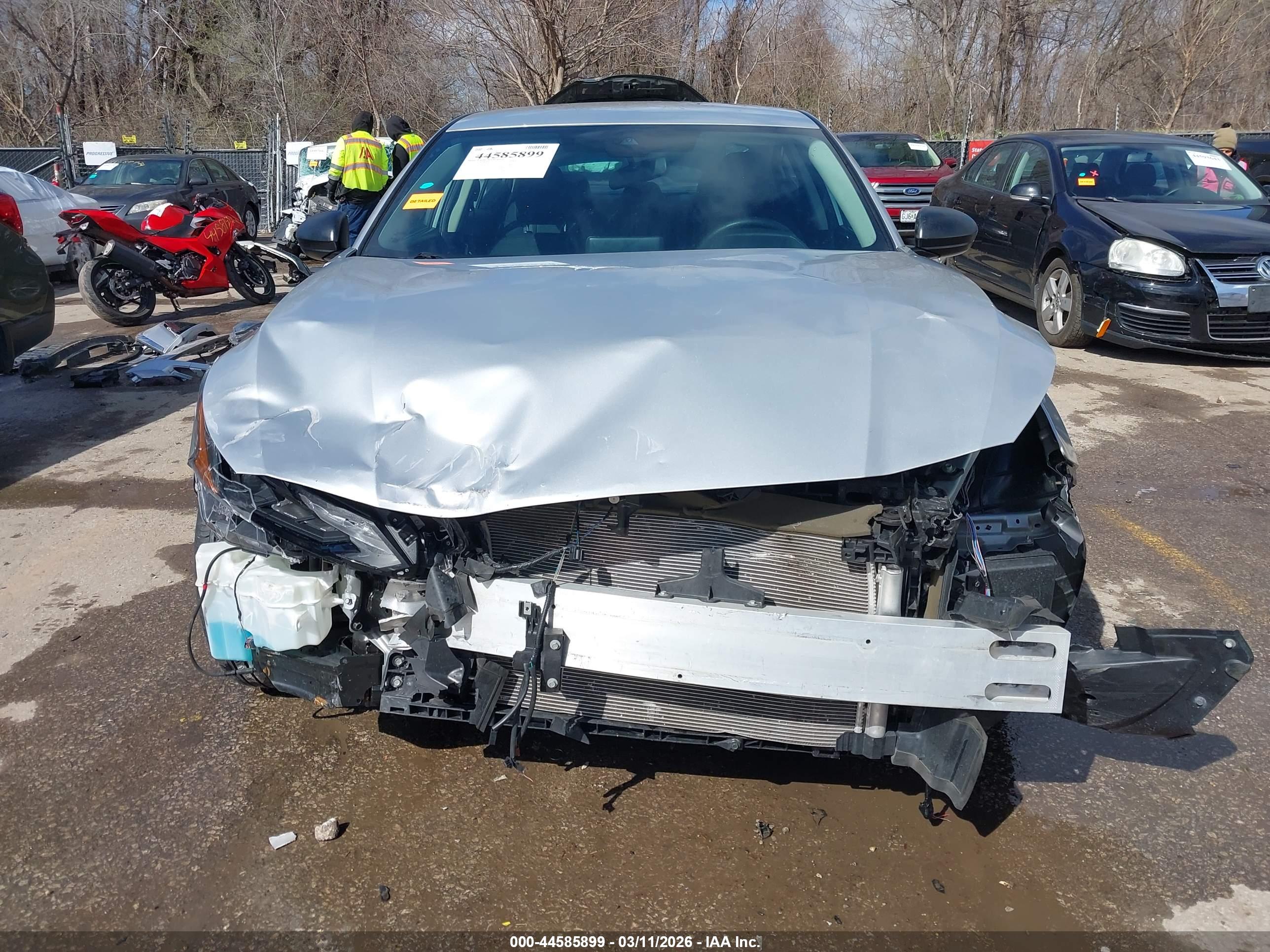NISSAN ALTIMA image 6