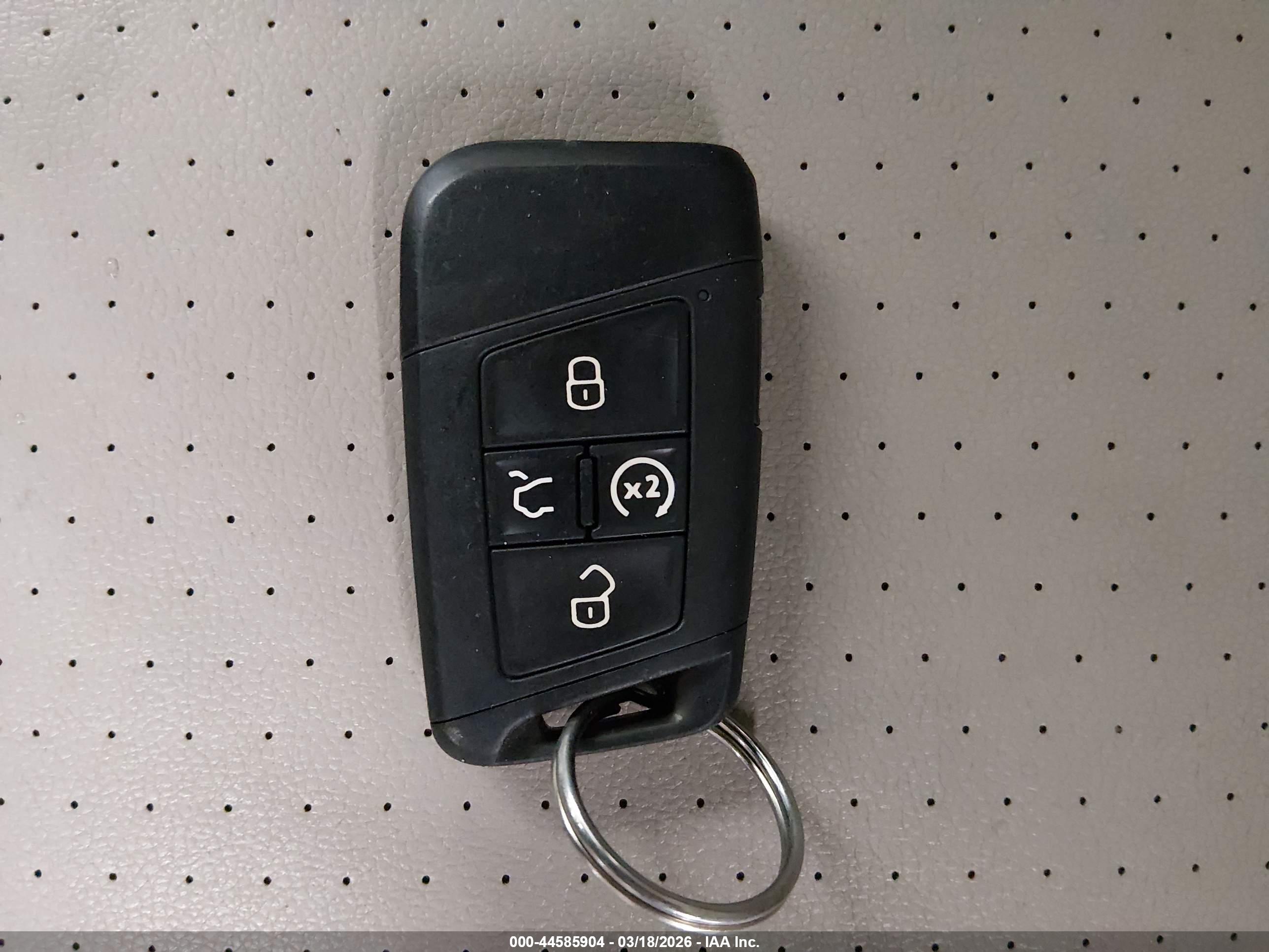 VOLKSWAGEN ATLAS image 11