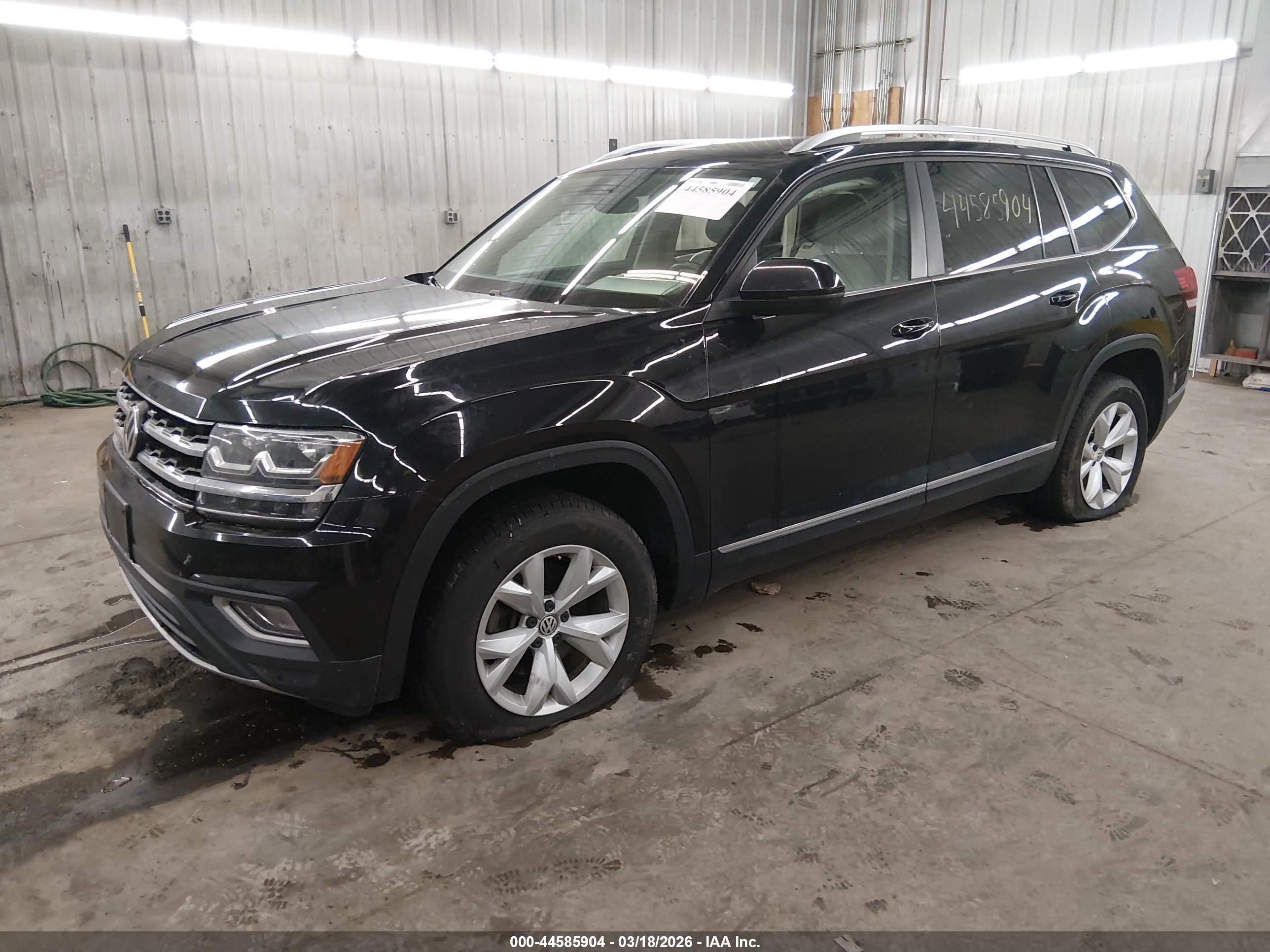 VOLKSWAGEN ATLAS image 2