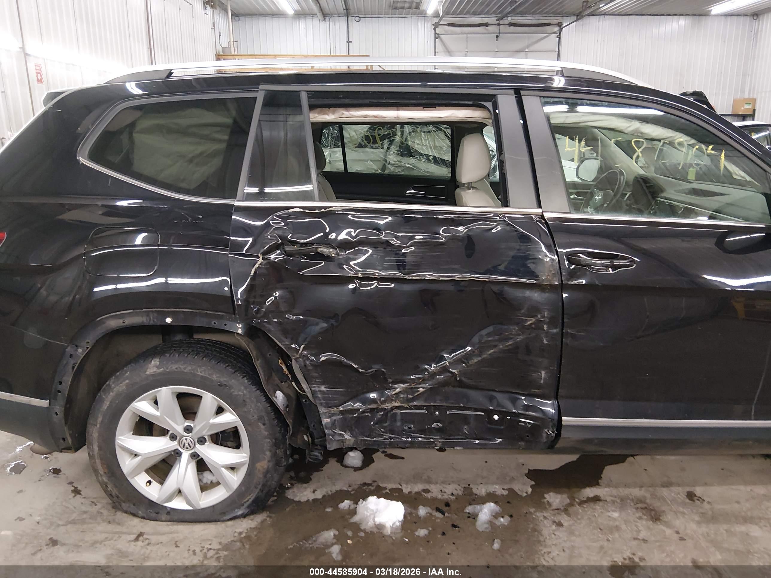 VOLKSWAGEN ATLAS image 6