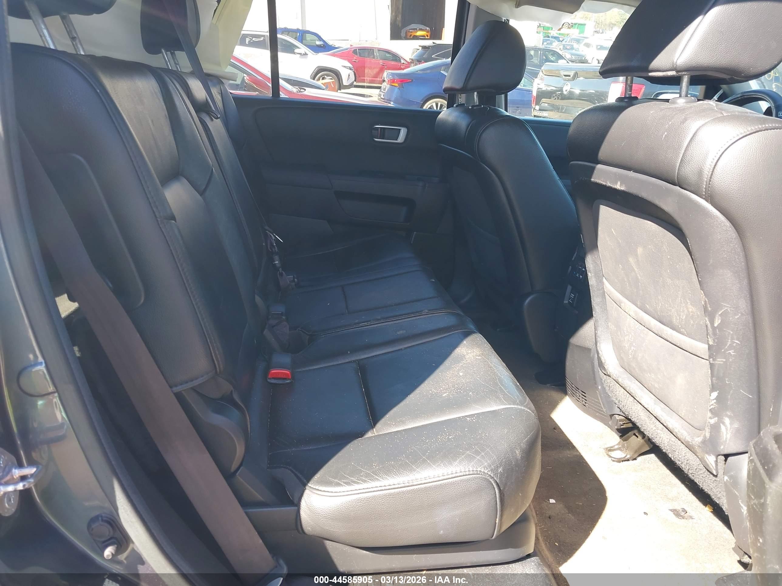 HONDA PILOT image 8