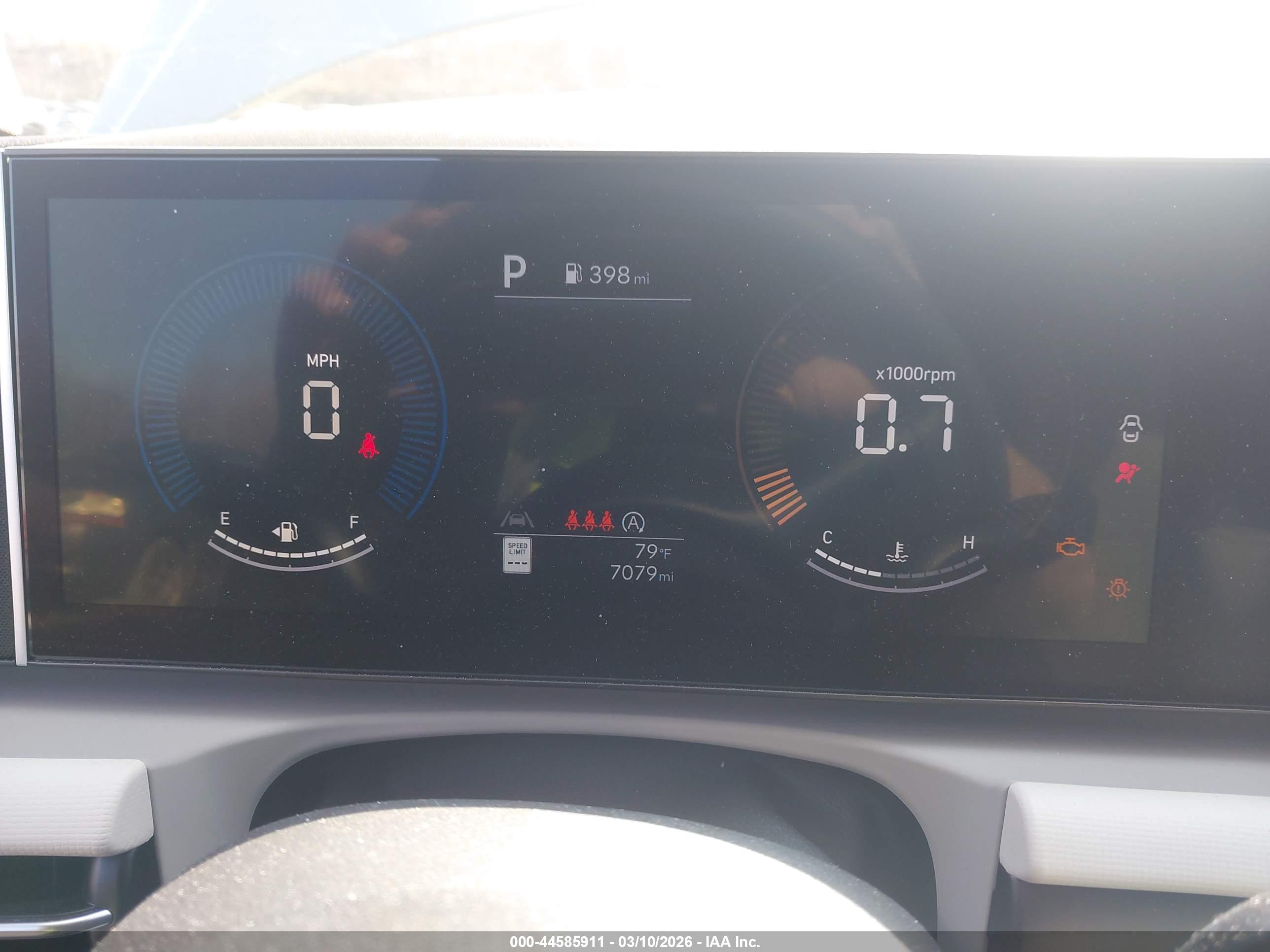 HYUNDAI TUCSON image 7
