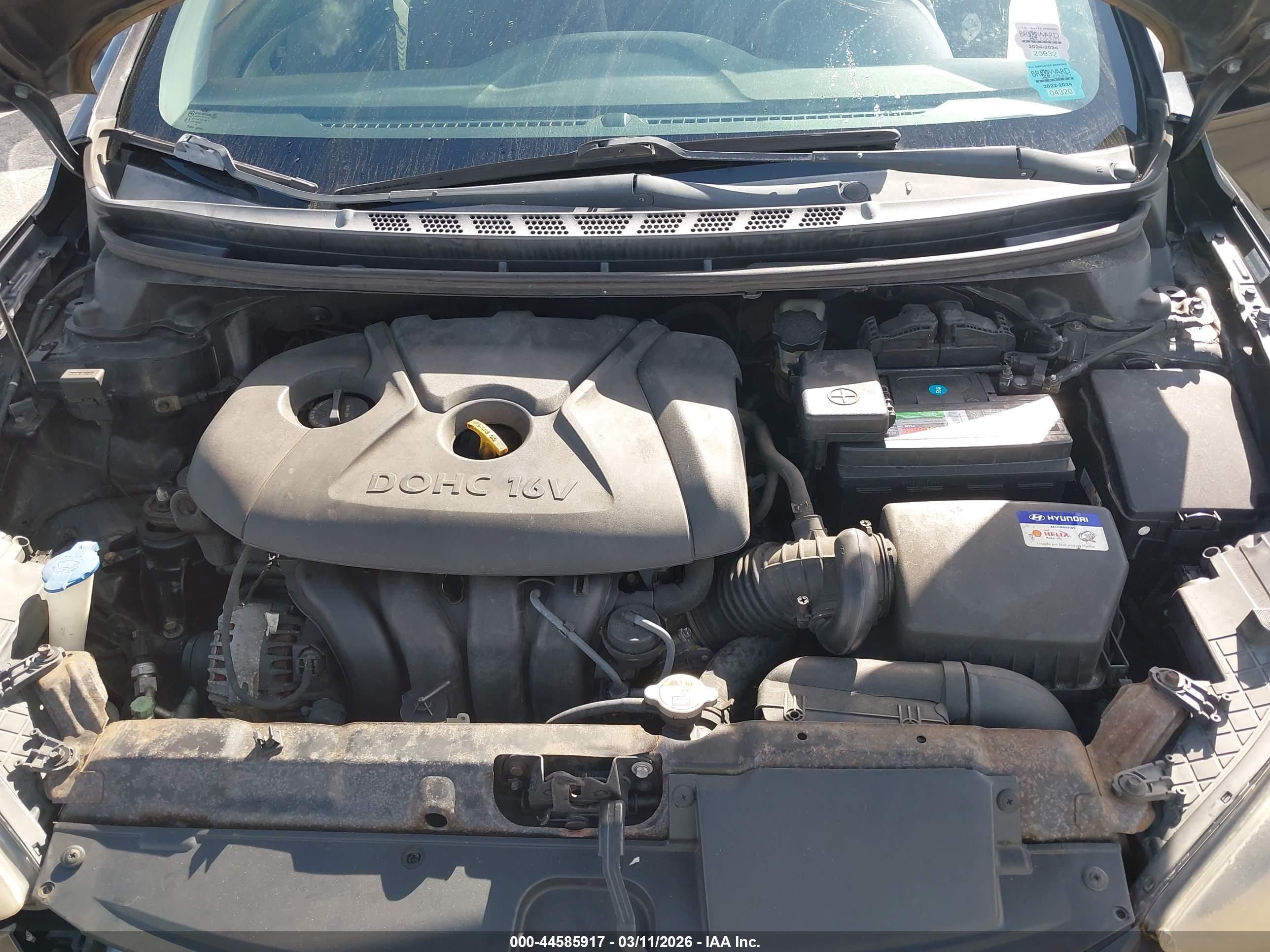 HYUNDAI ELANTRA image 10