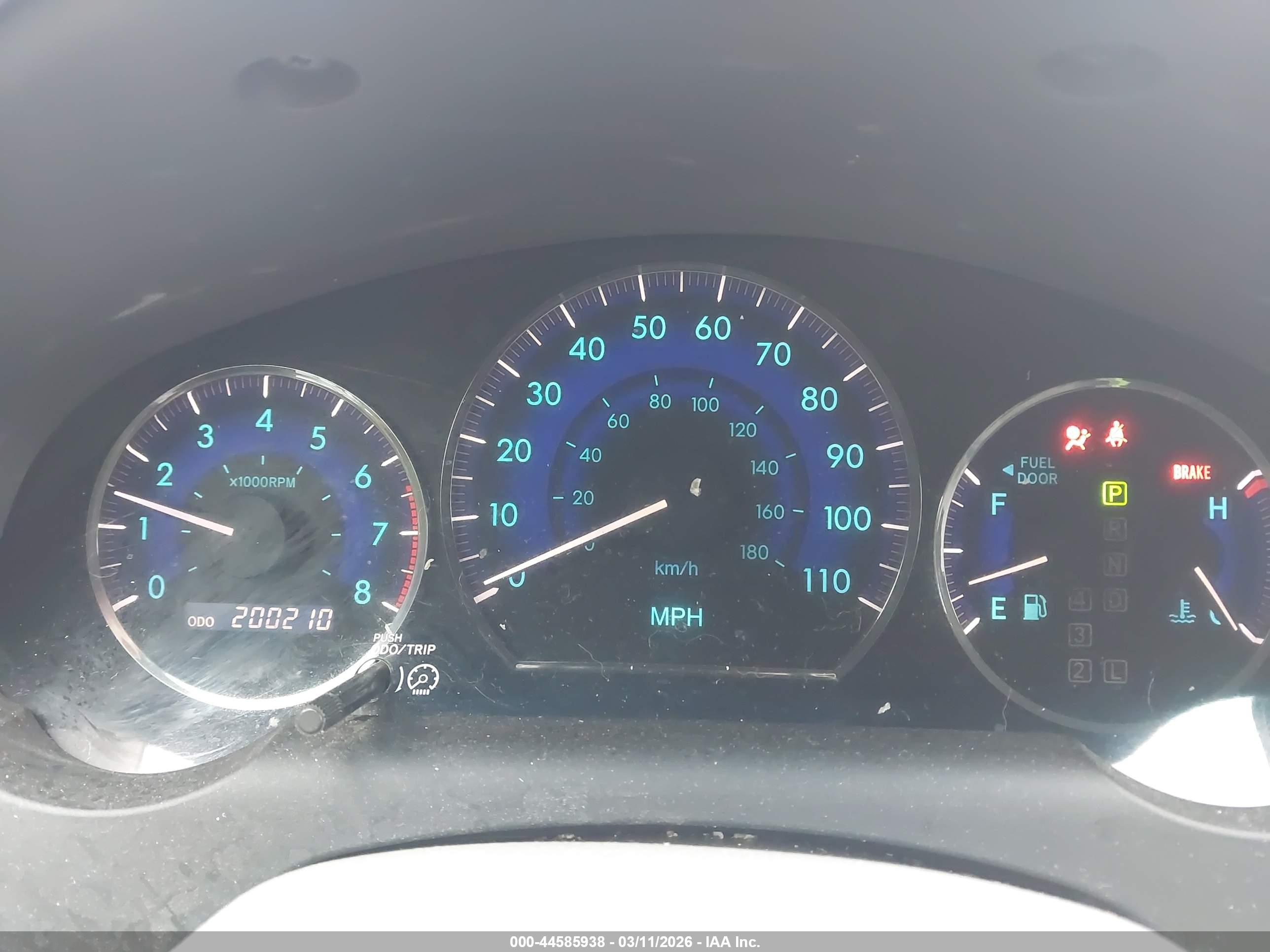 TOYOTA SIENNA image 7