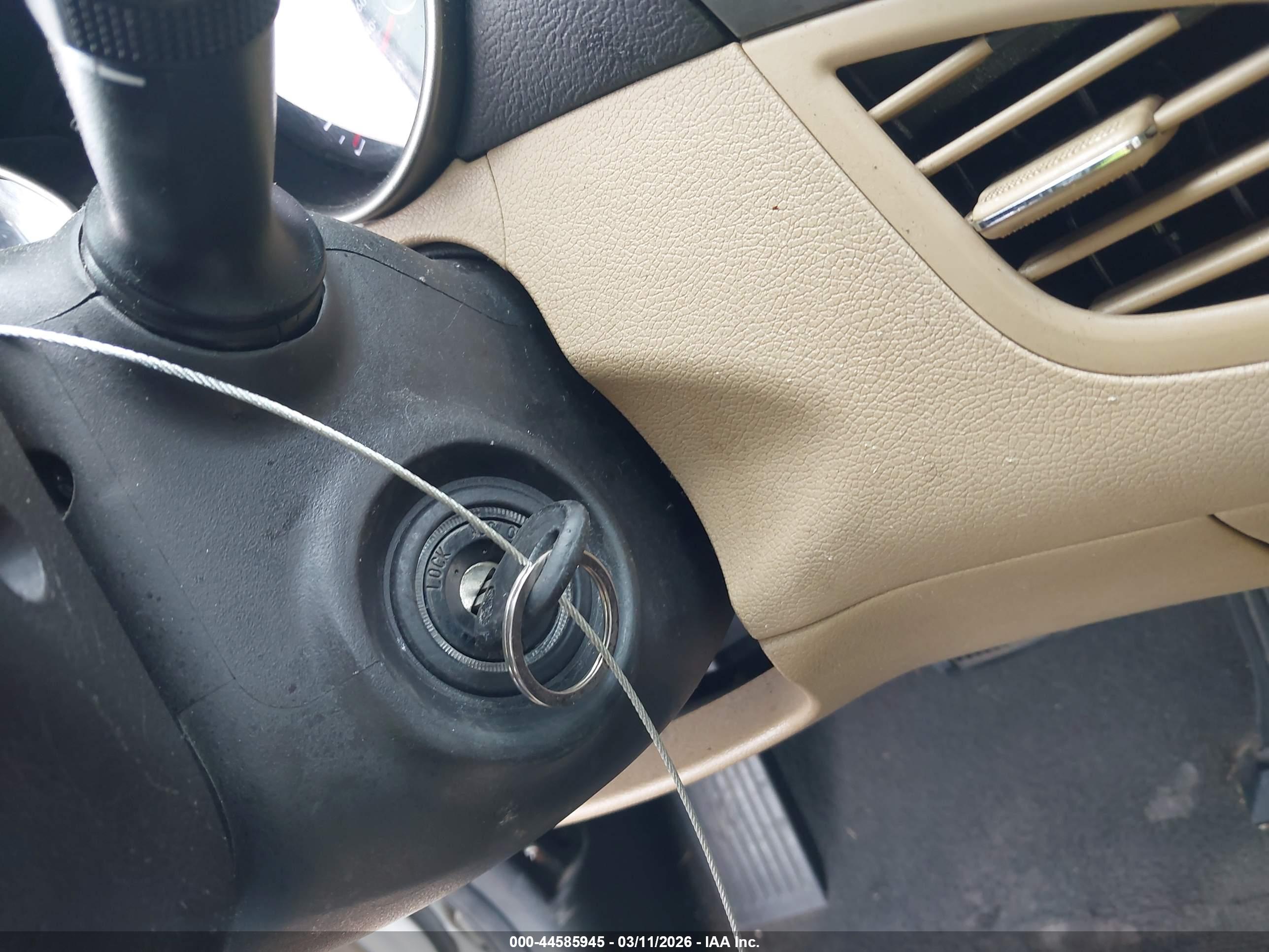 HYUNDAI ELANTRA image 11