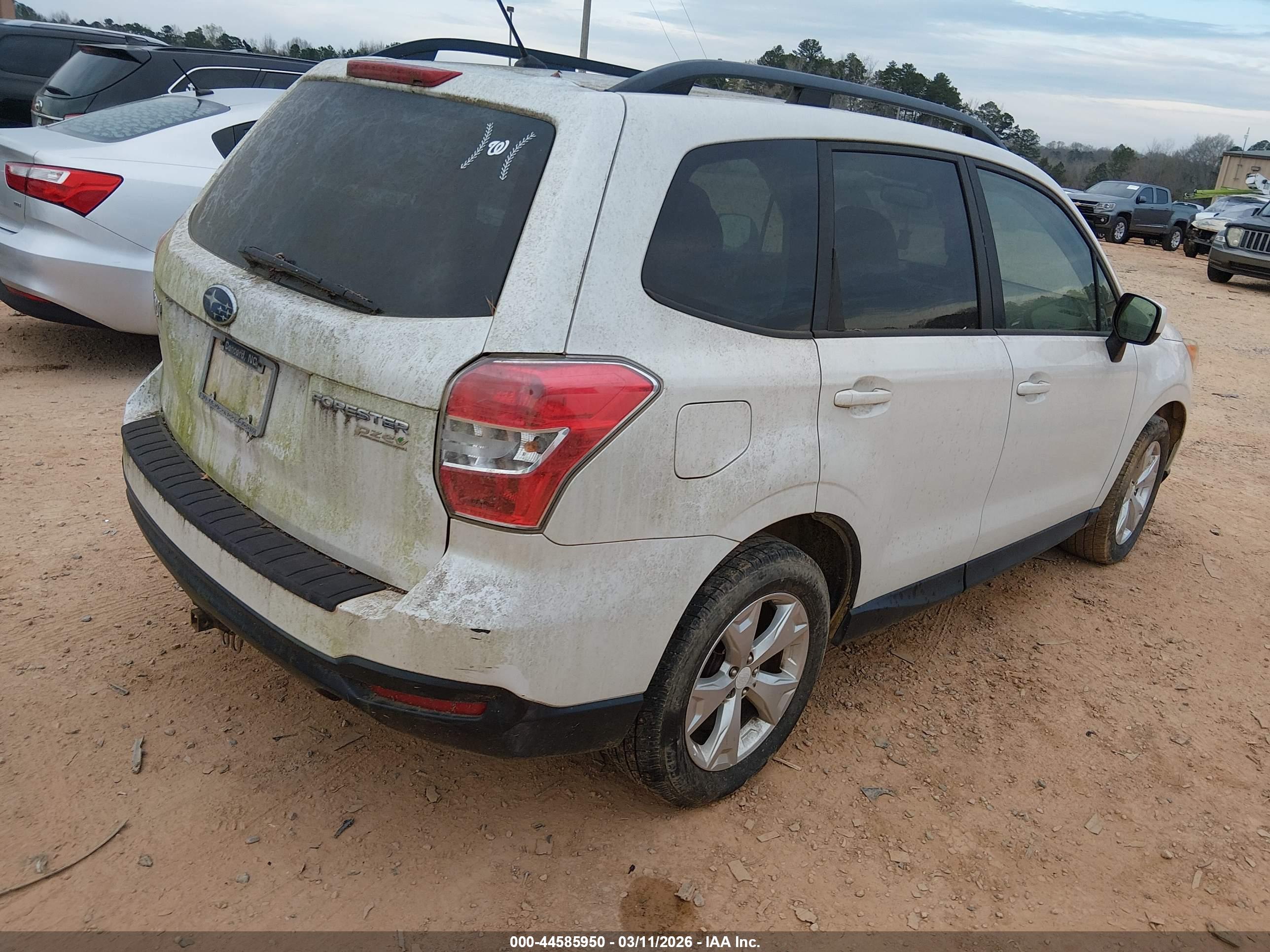 SUBARU FORESTER image 4