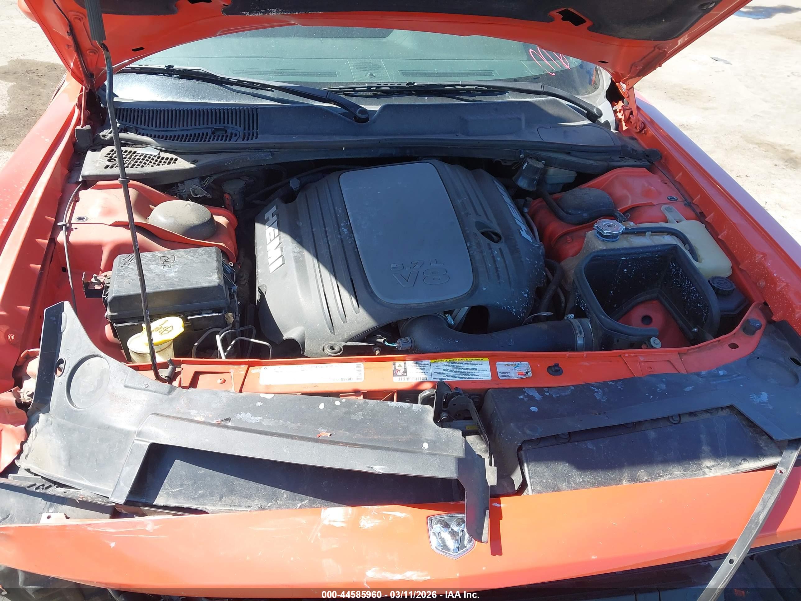DODGE CHALLENGER image 10