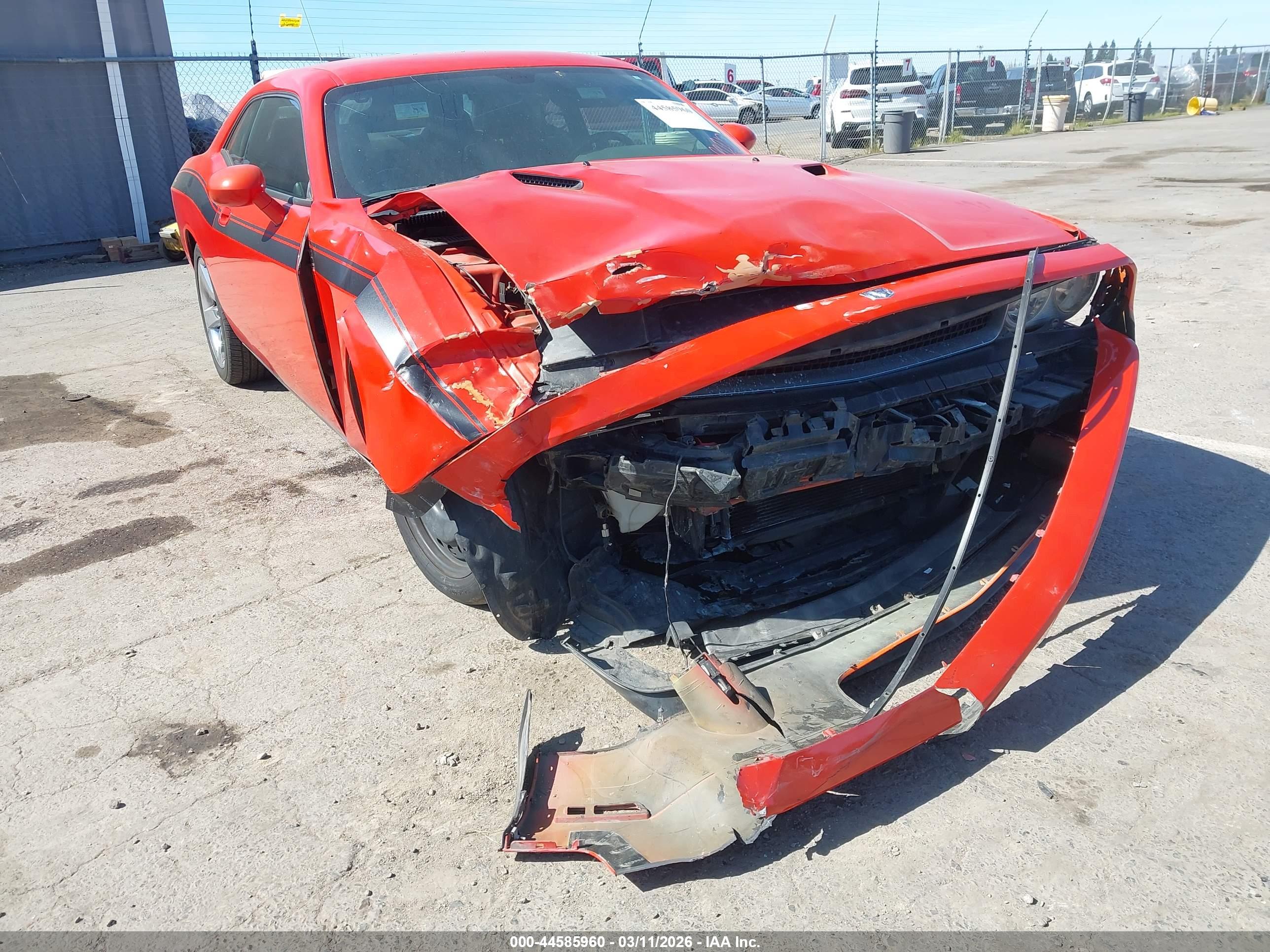 DODGE CHALLENGER image 6