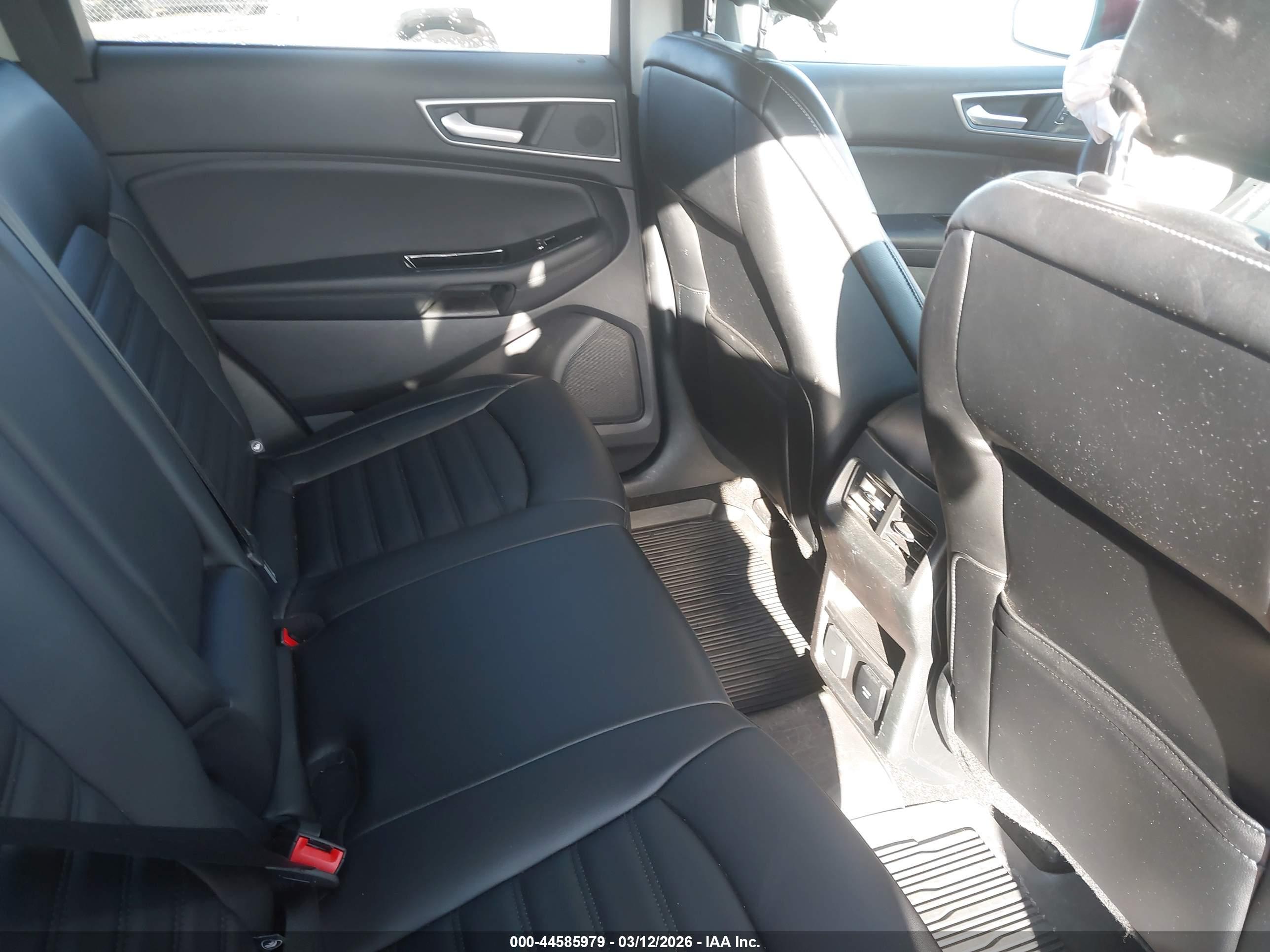 FORD EDGE image 8