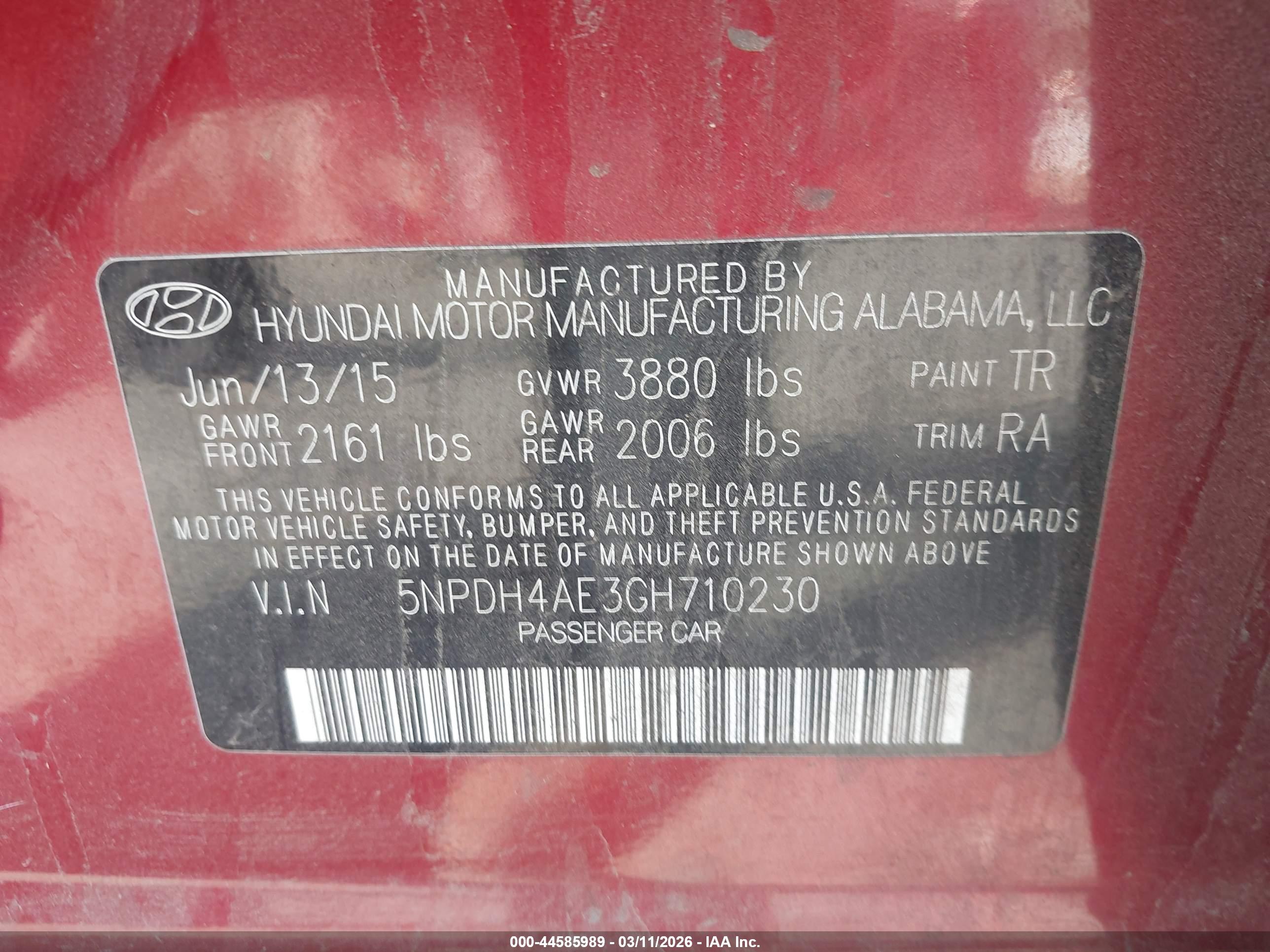 HYUNDAI ELANTRA image 9