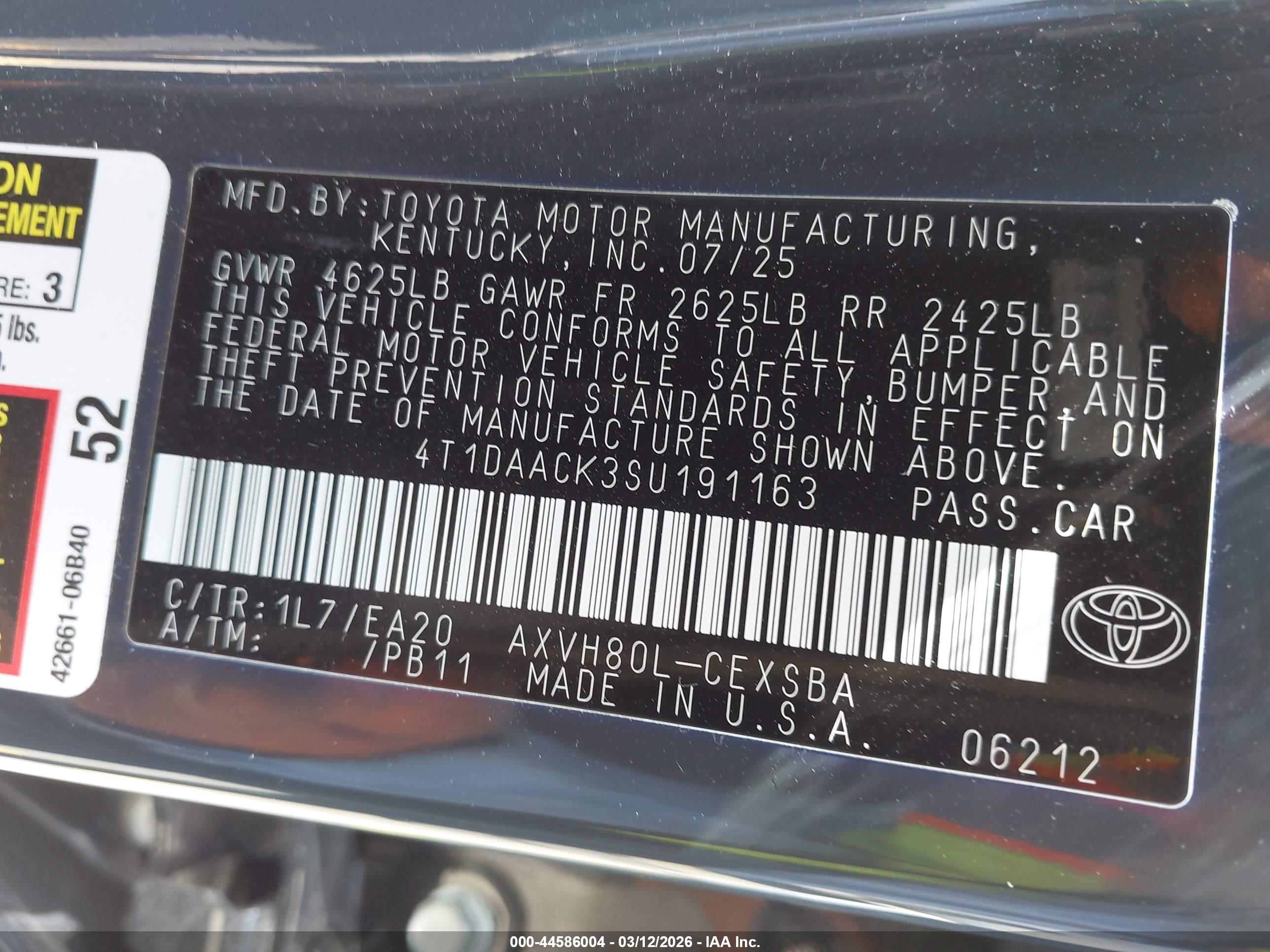TOYOTA CAMRY image 9