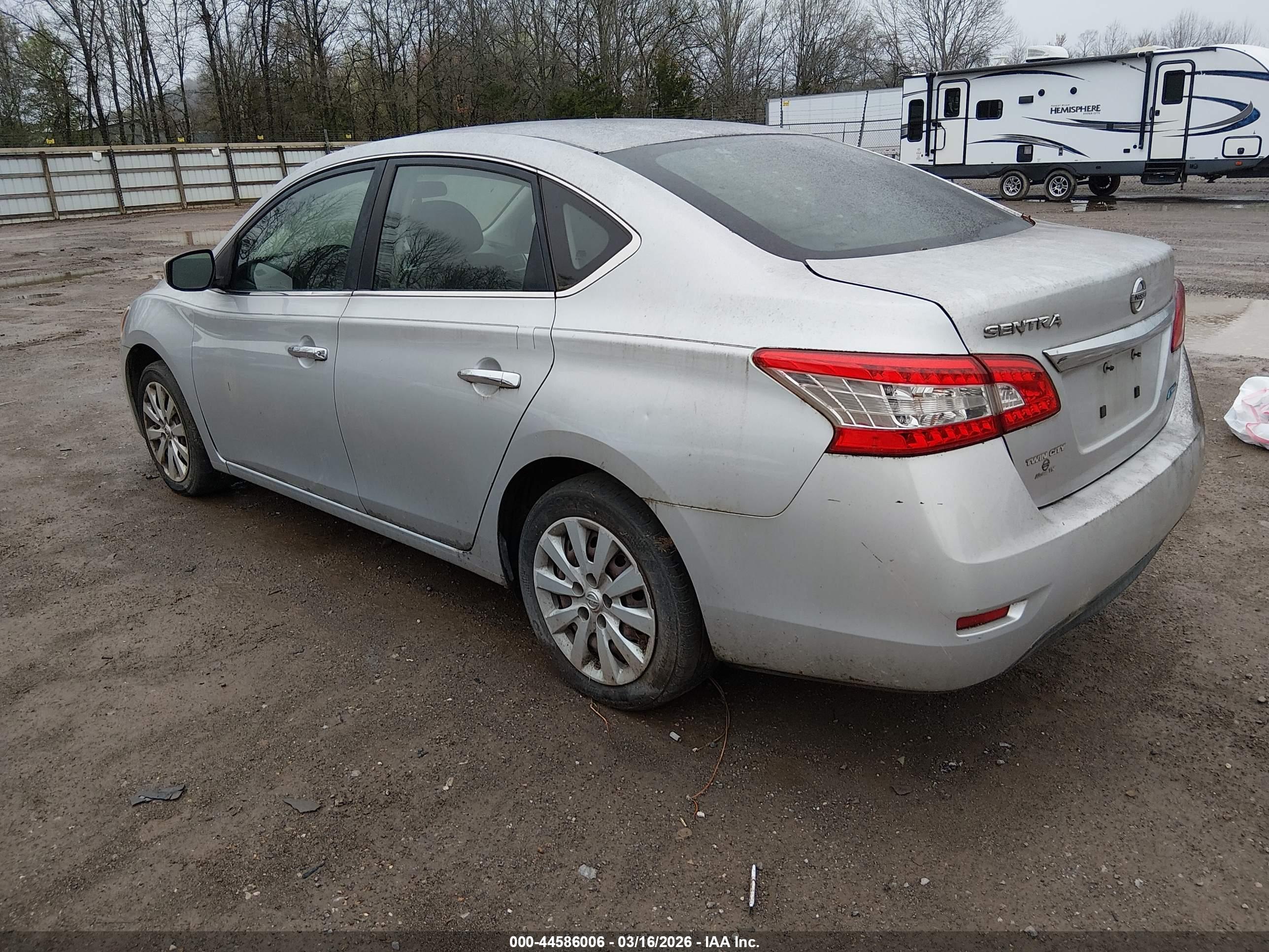 NISSAN SENTRA image 3