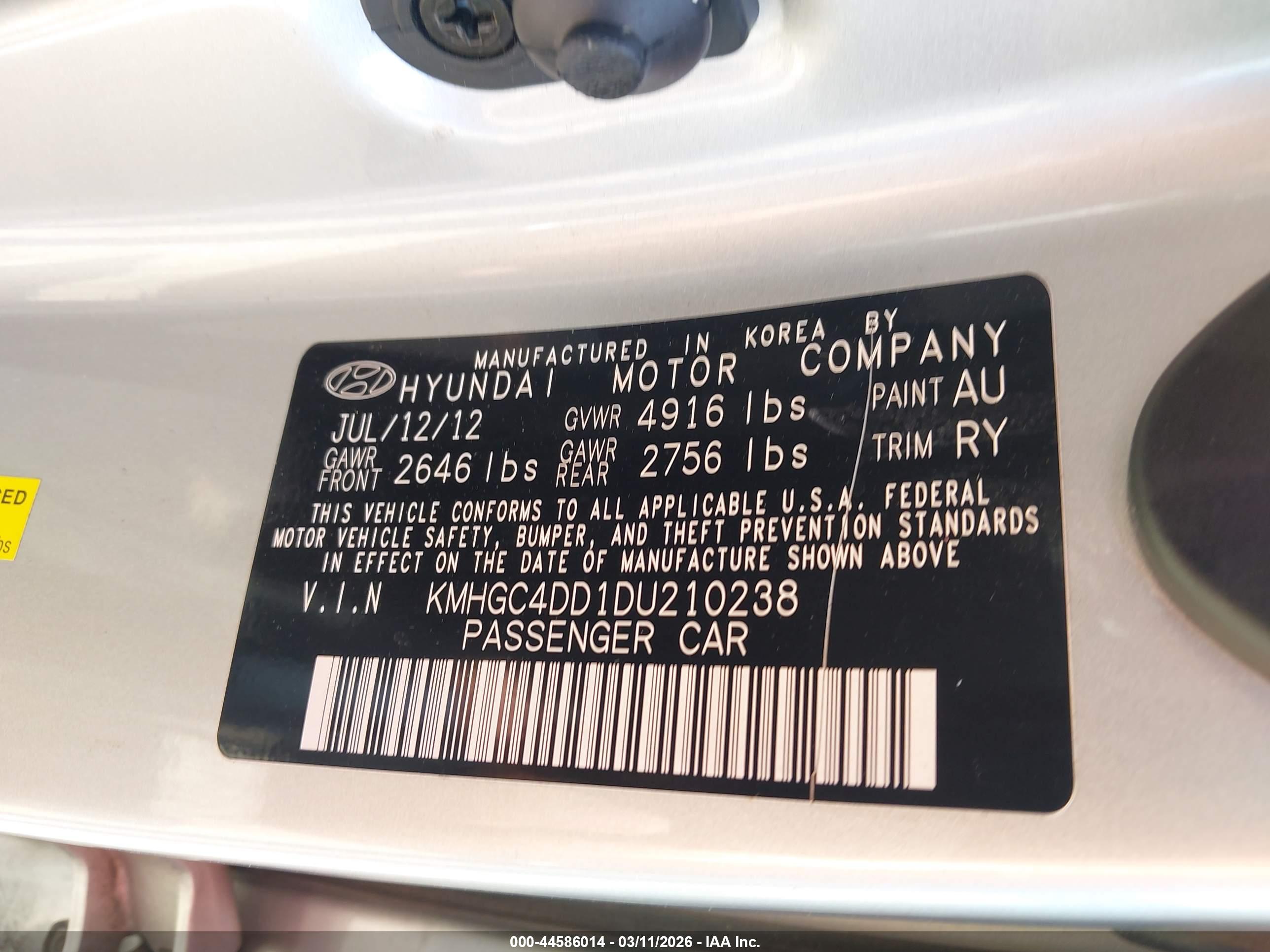 HYUNDAI GENESIS image 9