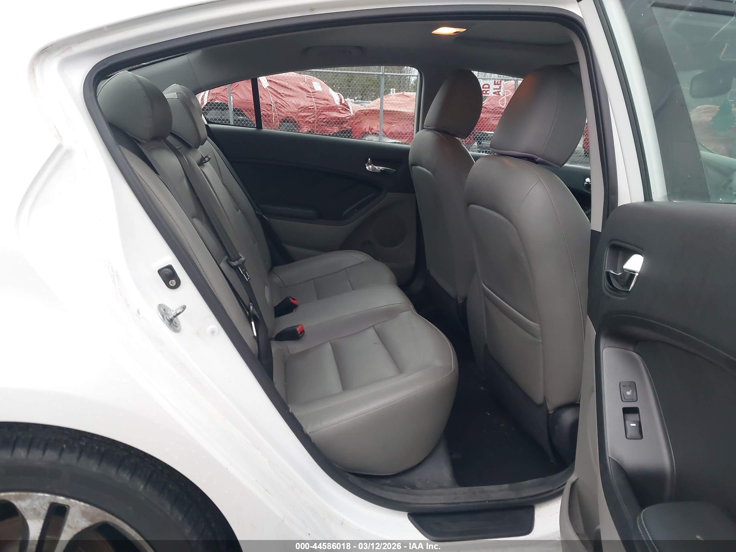 KIA FORTE image 8
