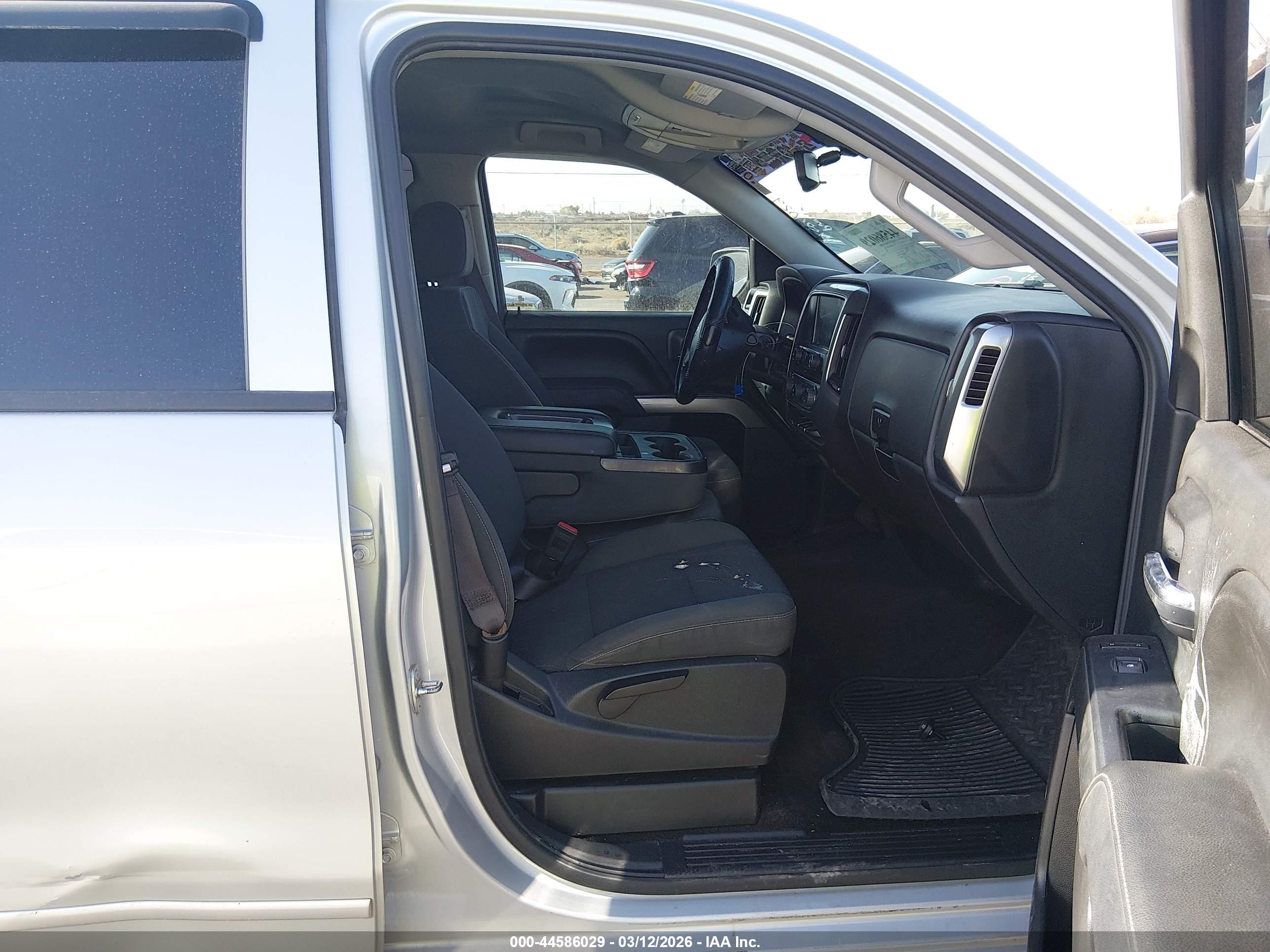 CHEVROLET SILVERADO image 5