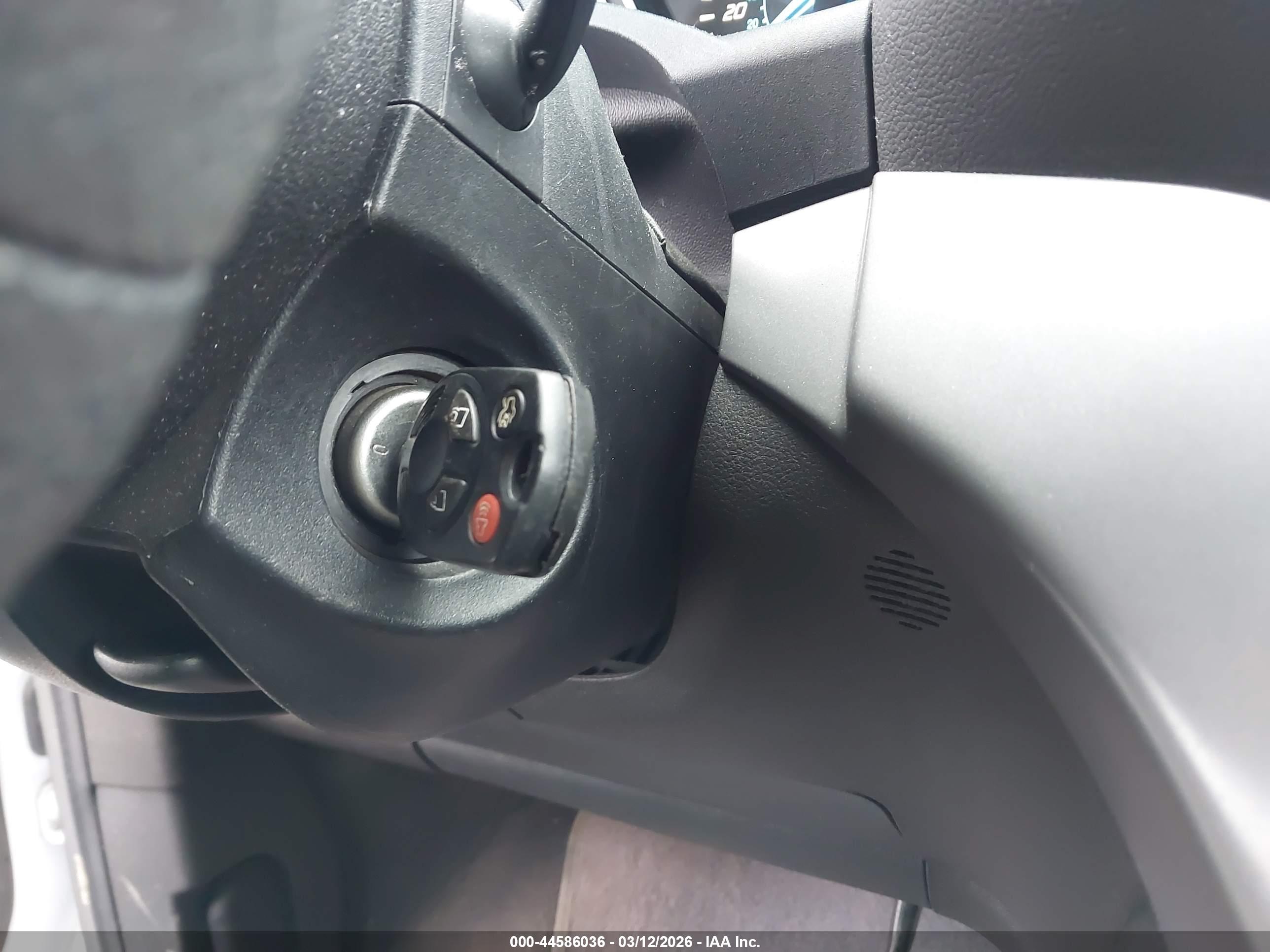 FORD ESCAPE image 11