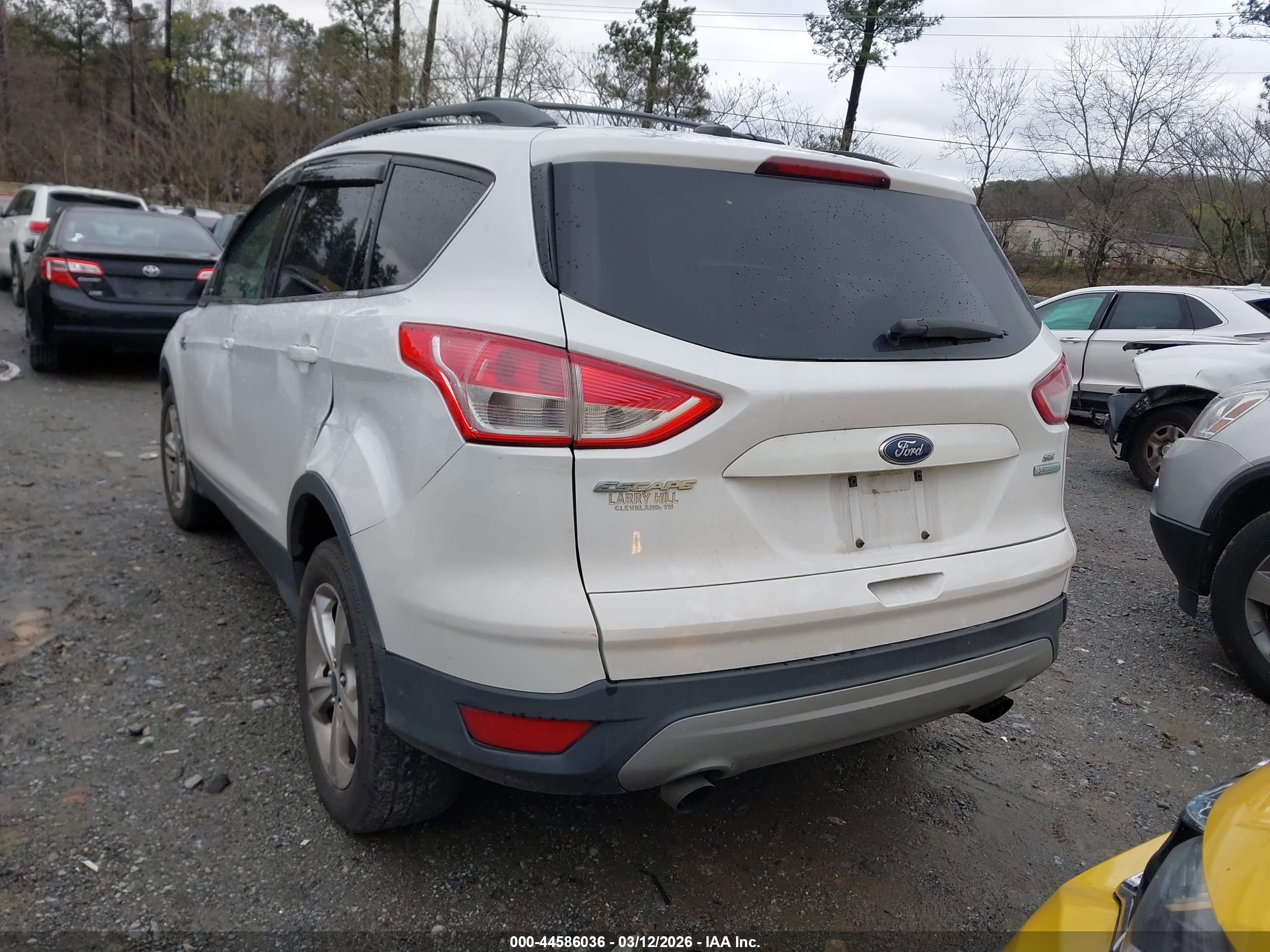 FORD ESCAPE image 3