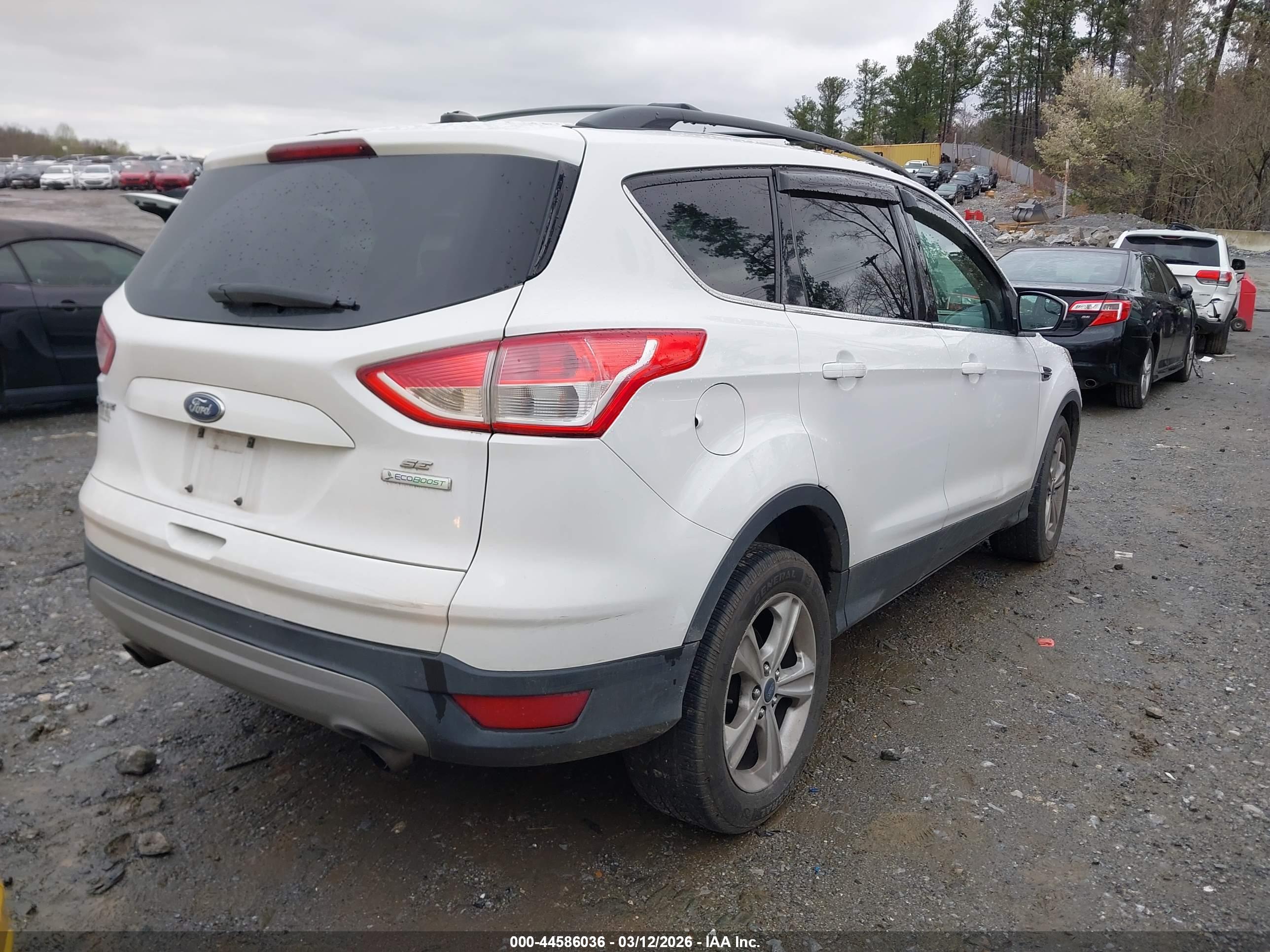 FORD ESCAPE image 4