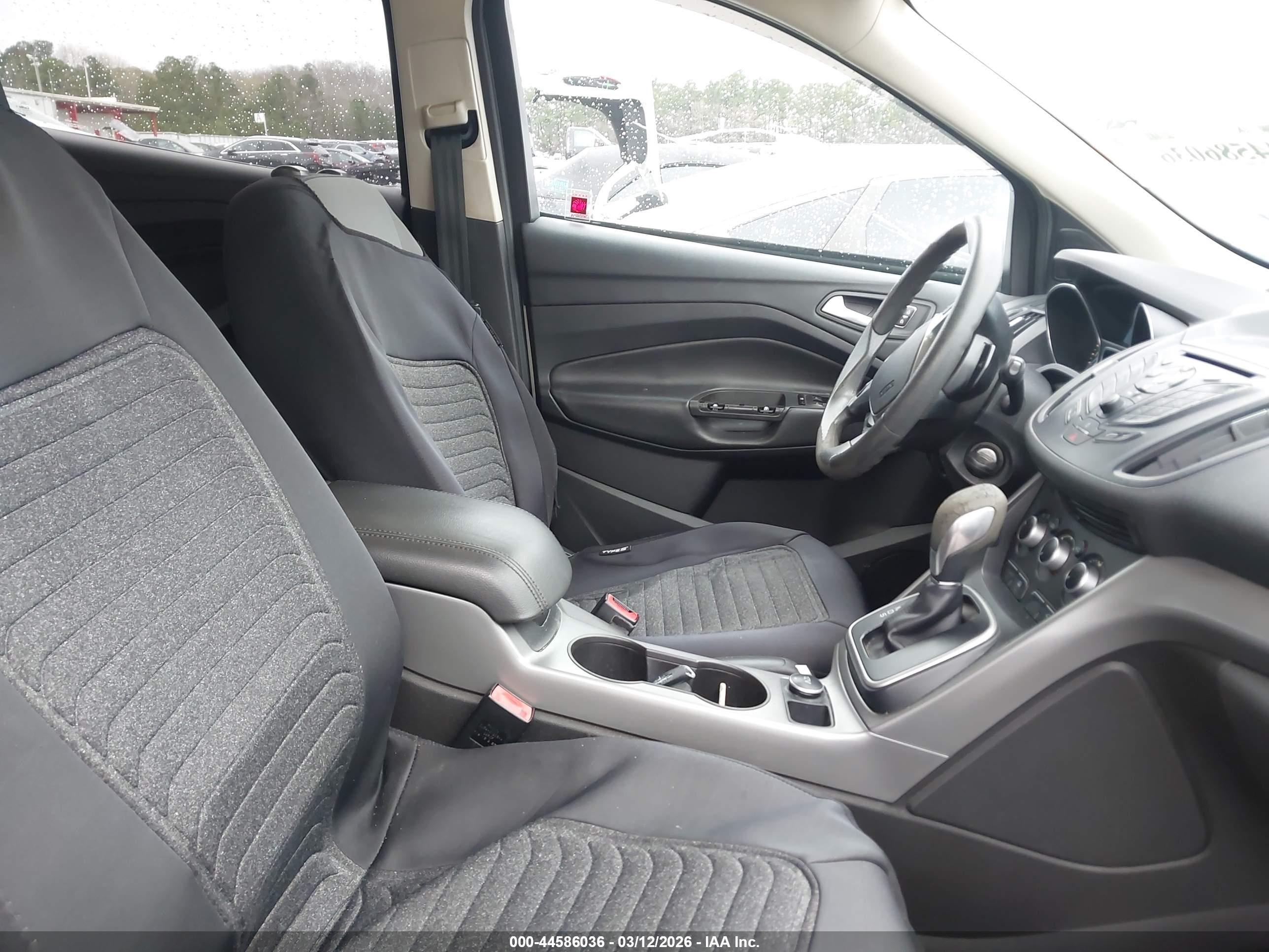 FORD ESCAPE image 5