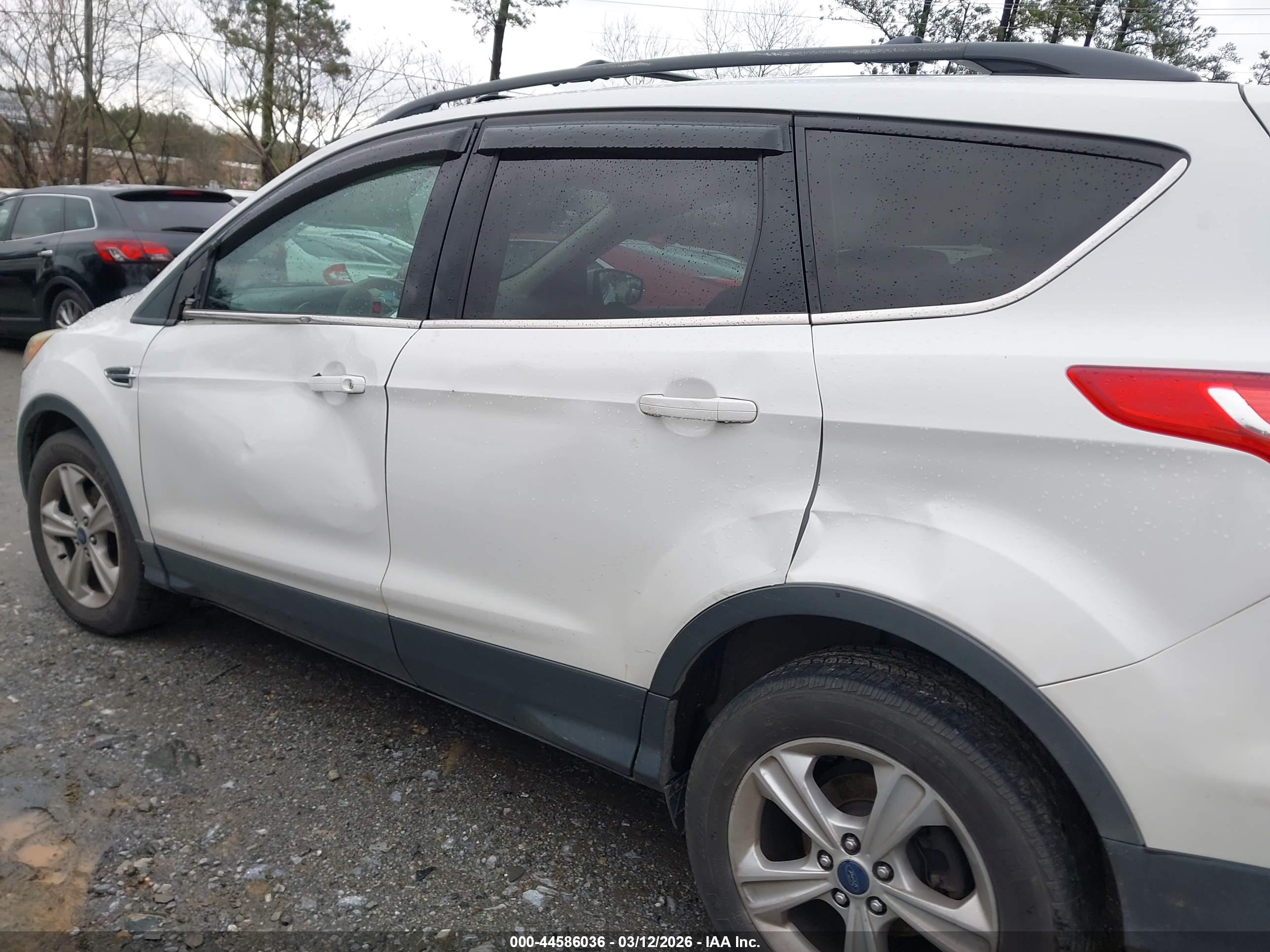 FORD ESCAPE image 6