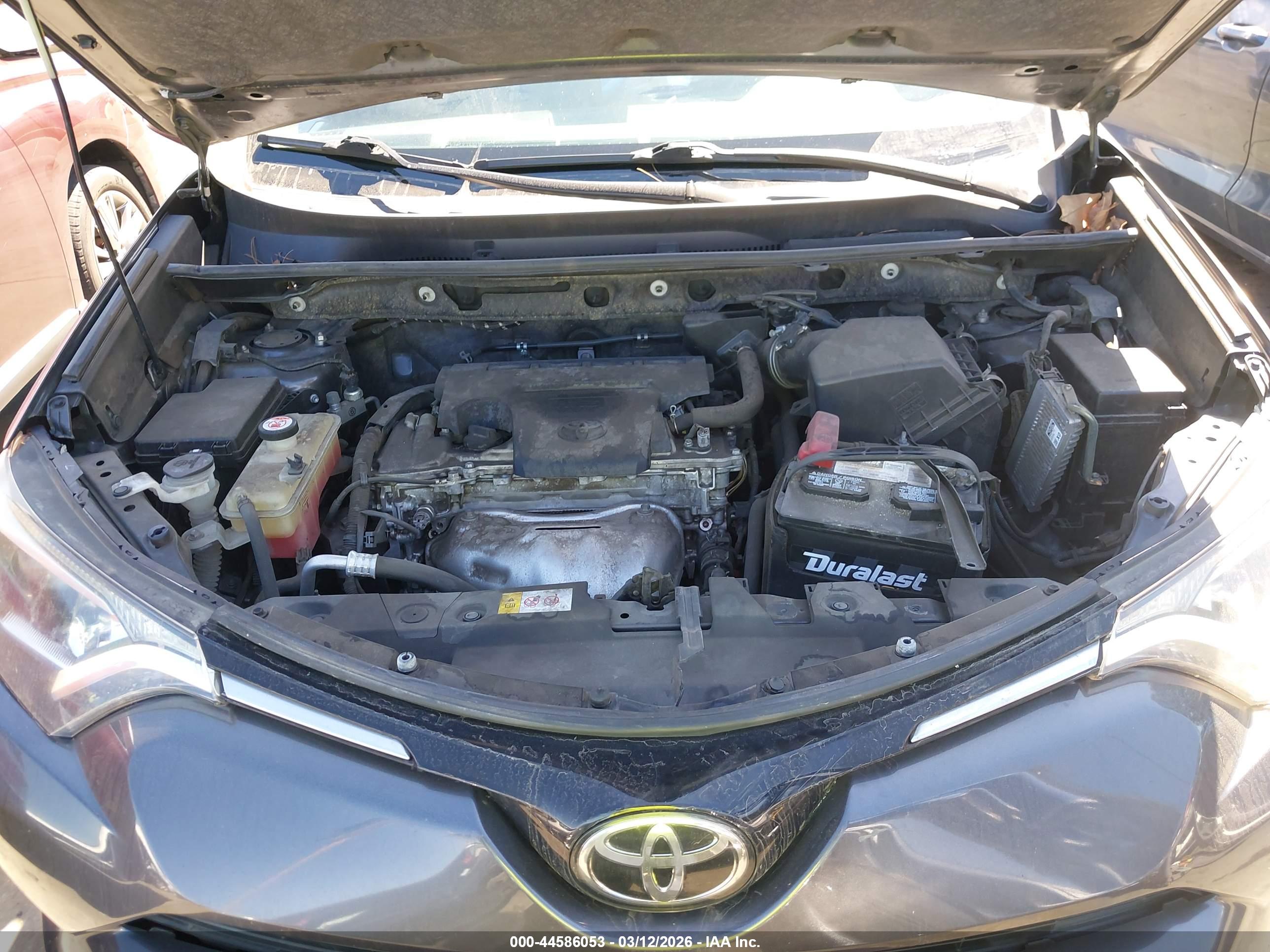 TOYOTA RAV4 image 10