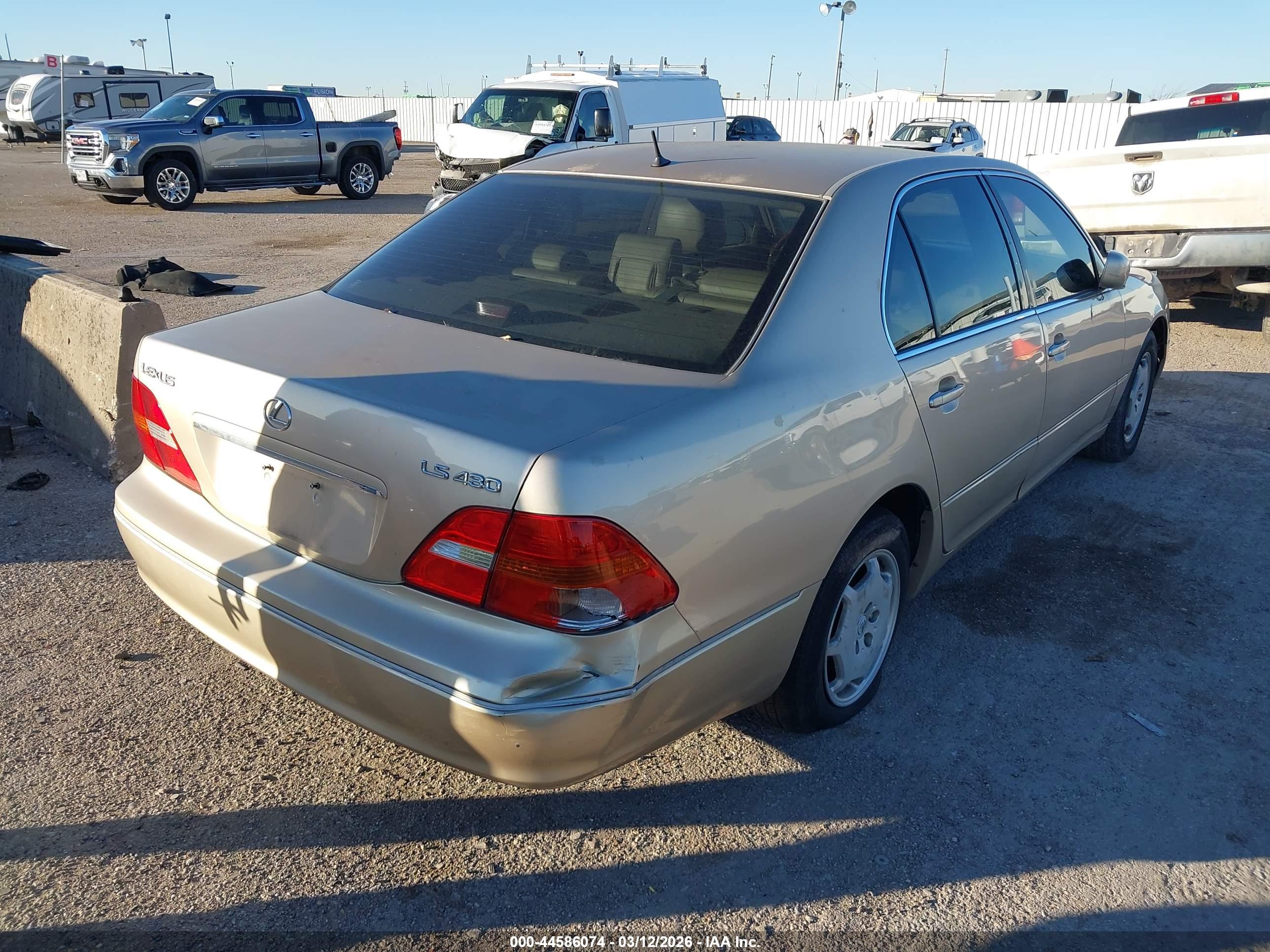 LEXUS LS image 4