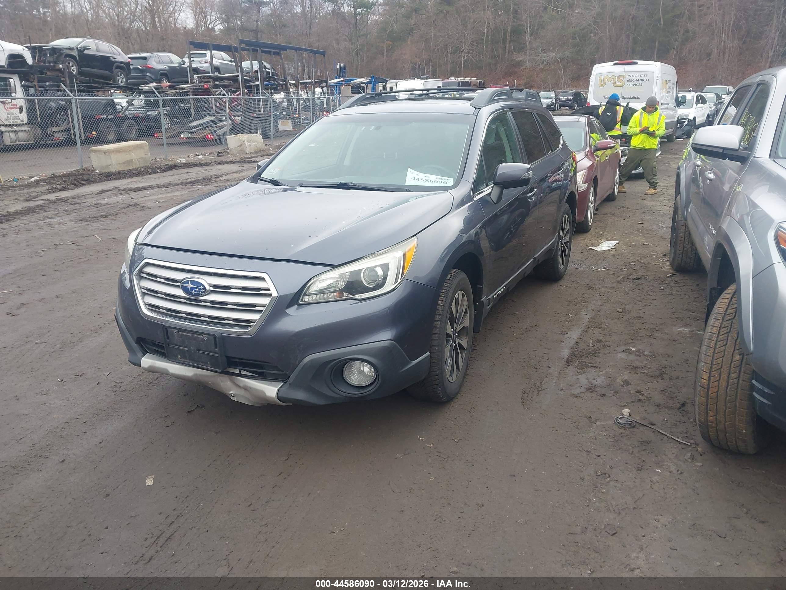SUBARU OUTBACK image 2