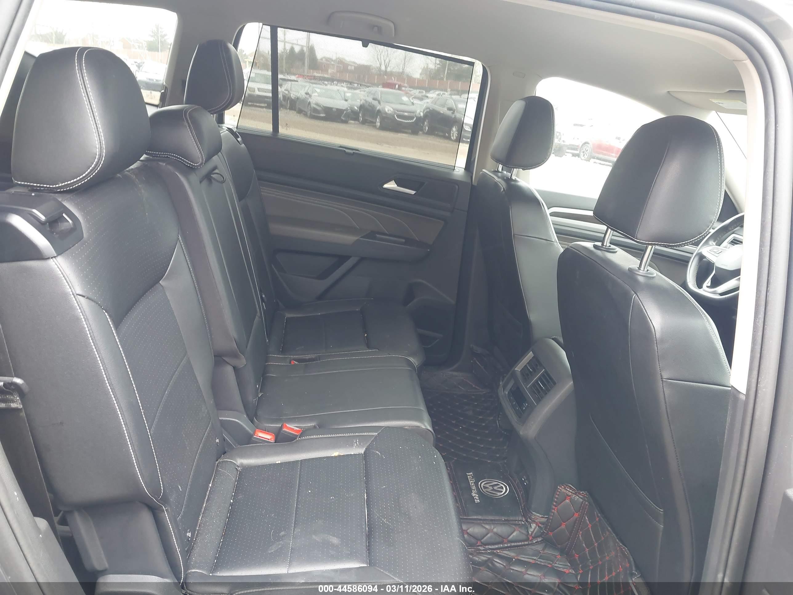 VOLKSWAGEN ATLAS image 8