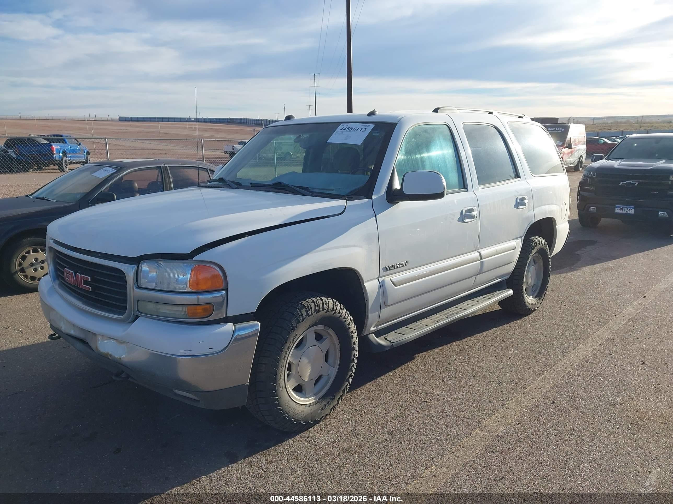 GMC YUKON image 2