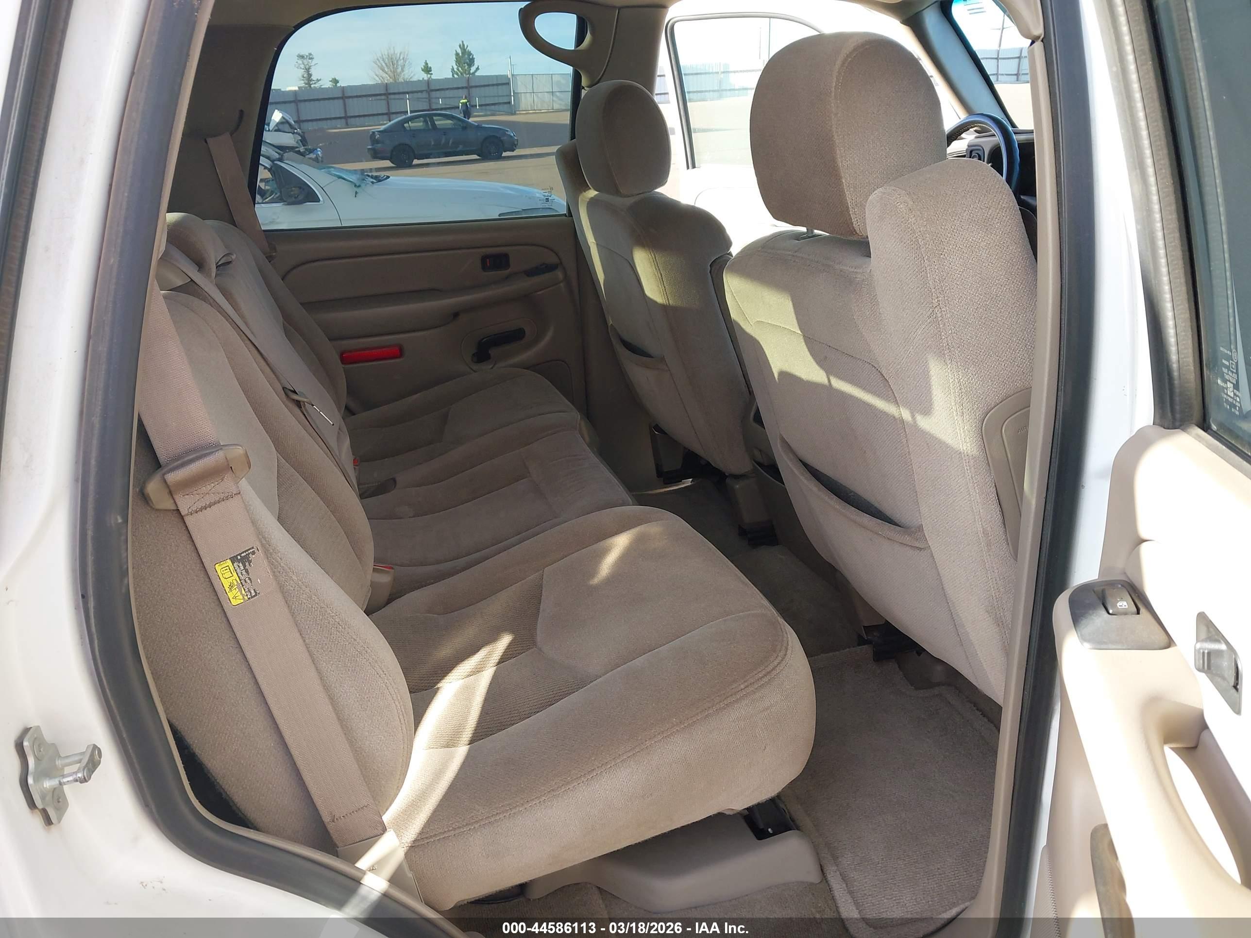 GMC YUKON image 8