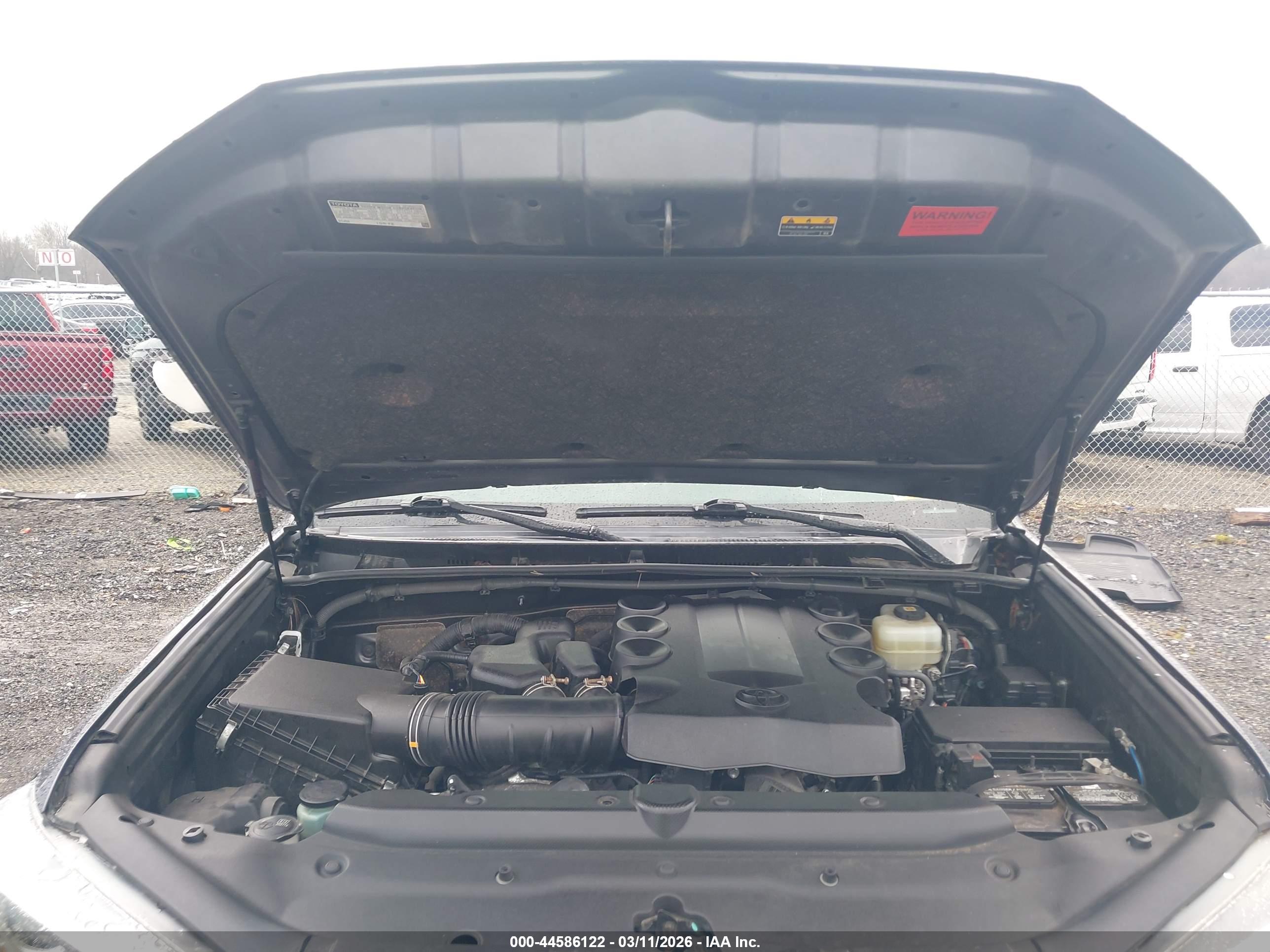 TOYOTA 4RUNNER image 10
