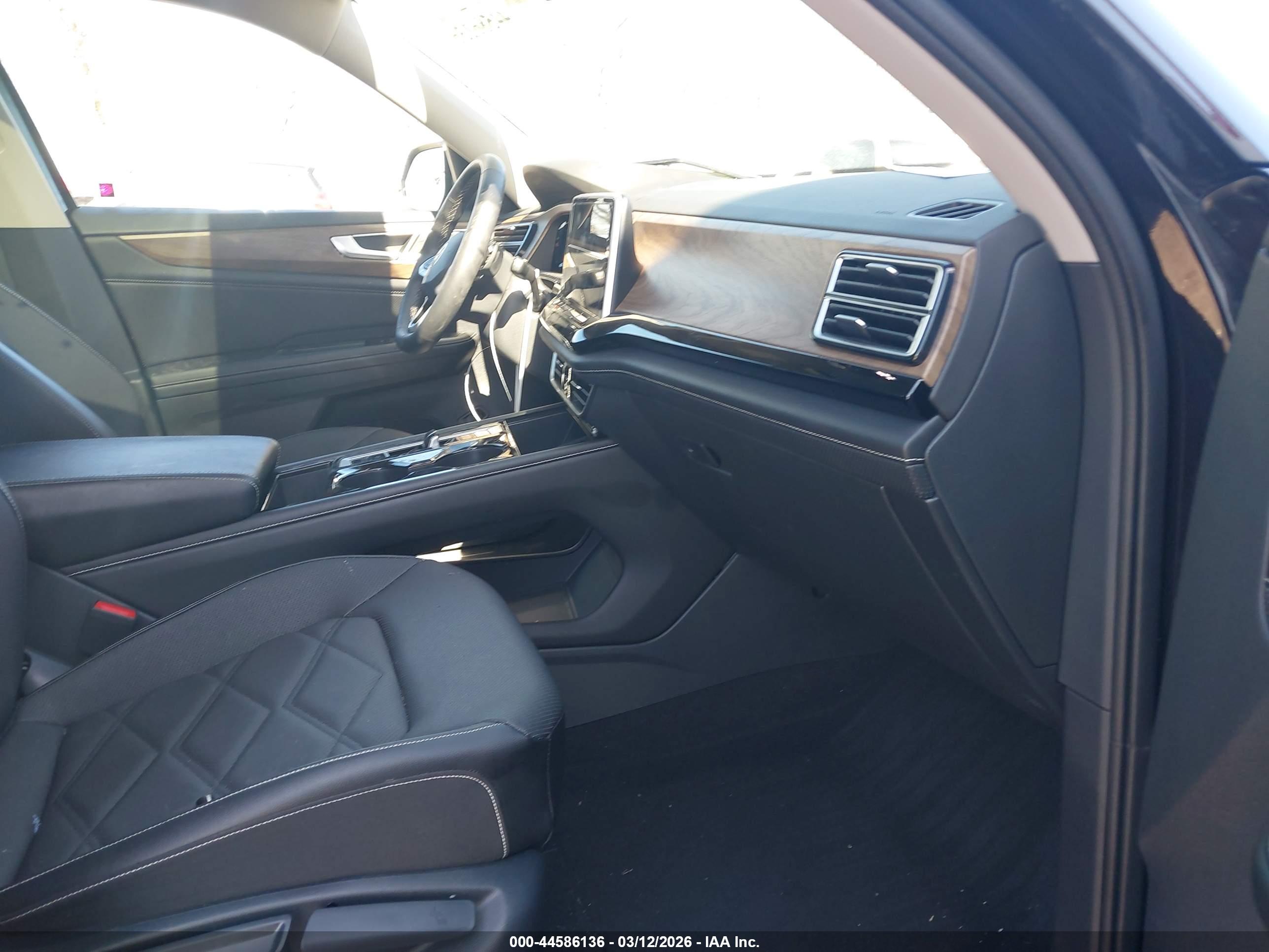 VOLKSWAGEN ATLAS image 5
