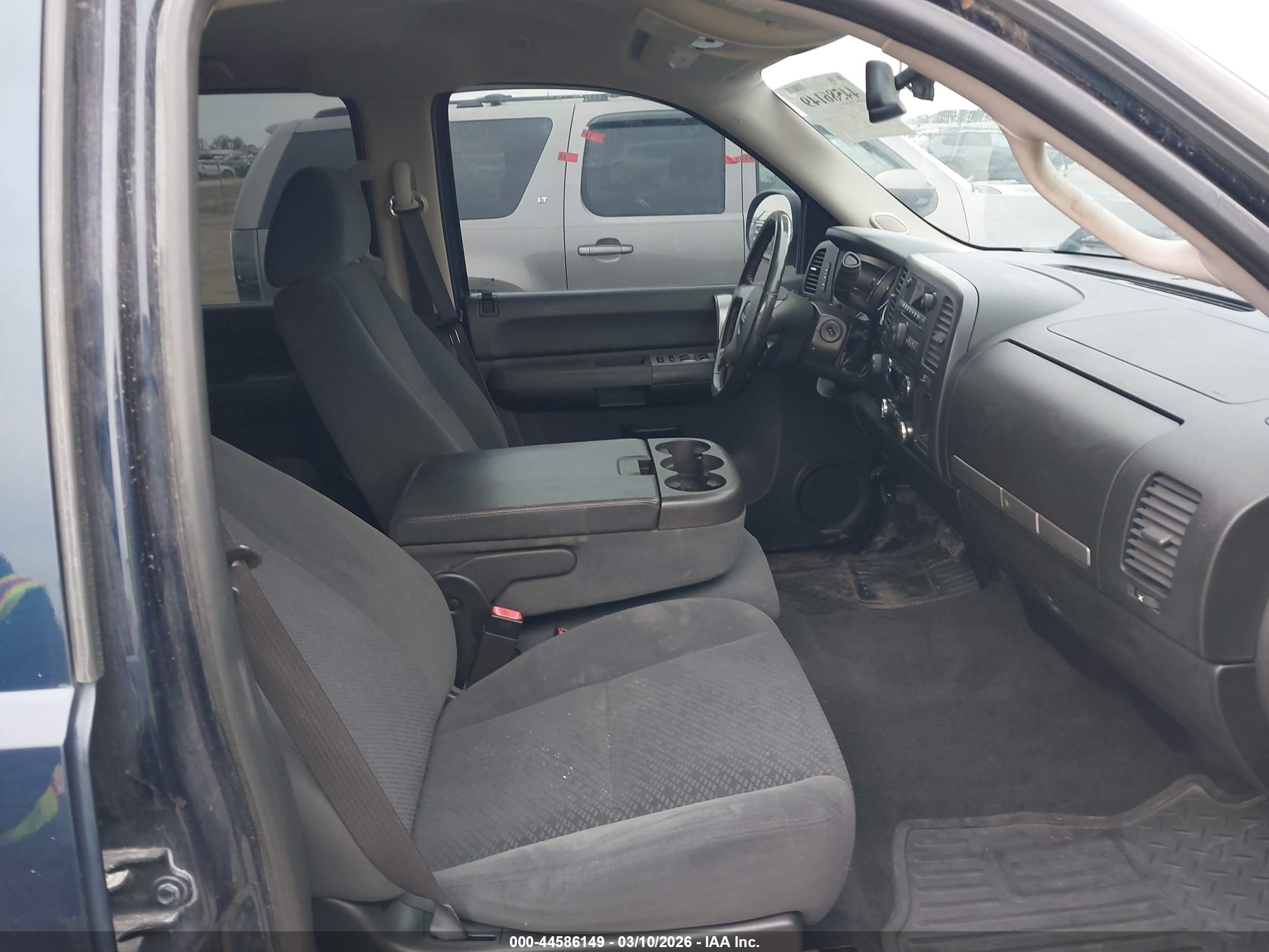GMC SIERRA image 5