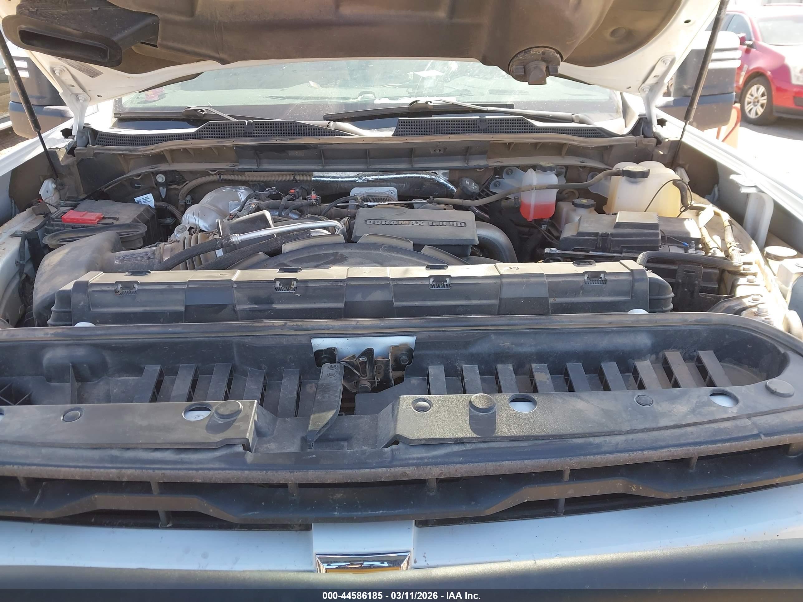 CHEVROLET SILVERADO image 10