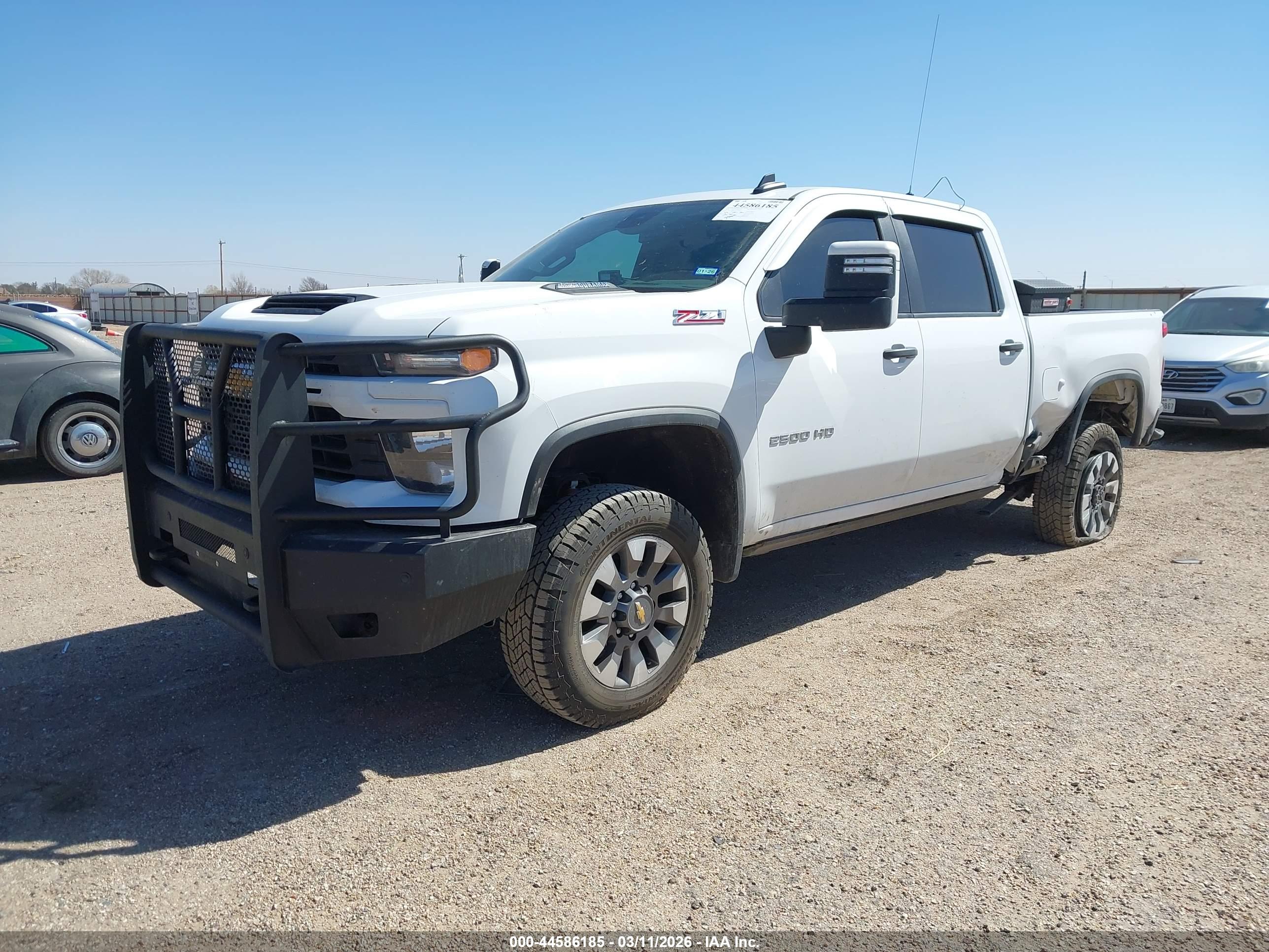 CHEVROLET SILVERADO image 2