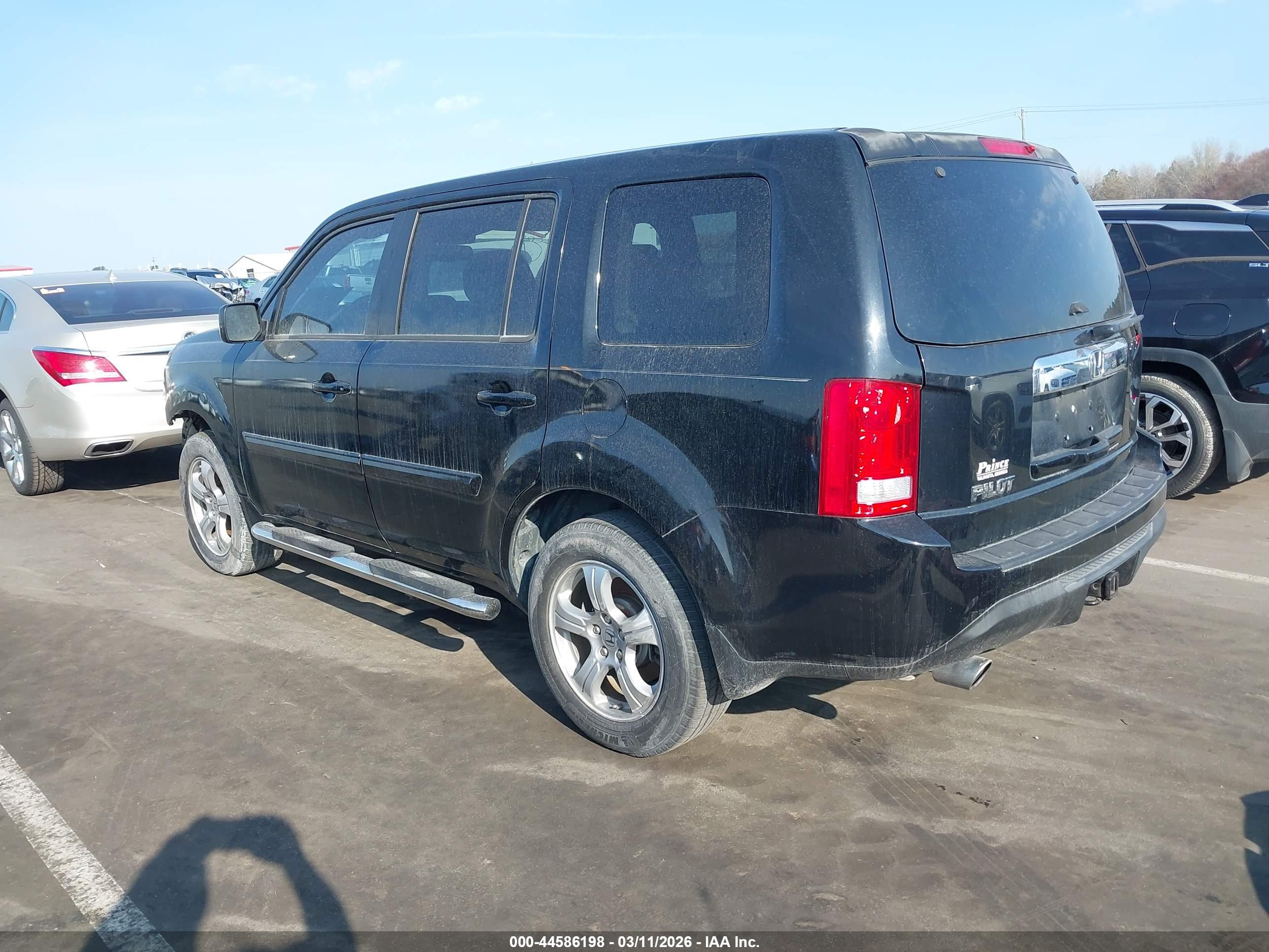 HONDA PILOT image 3