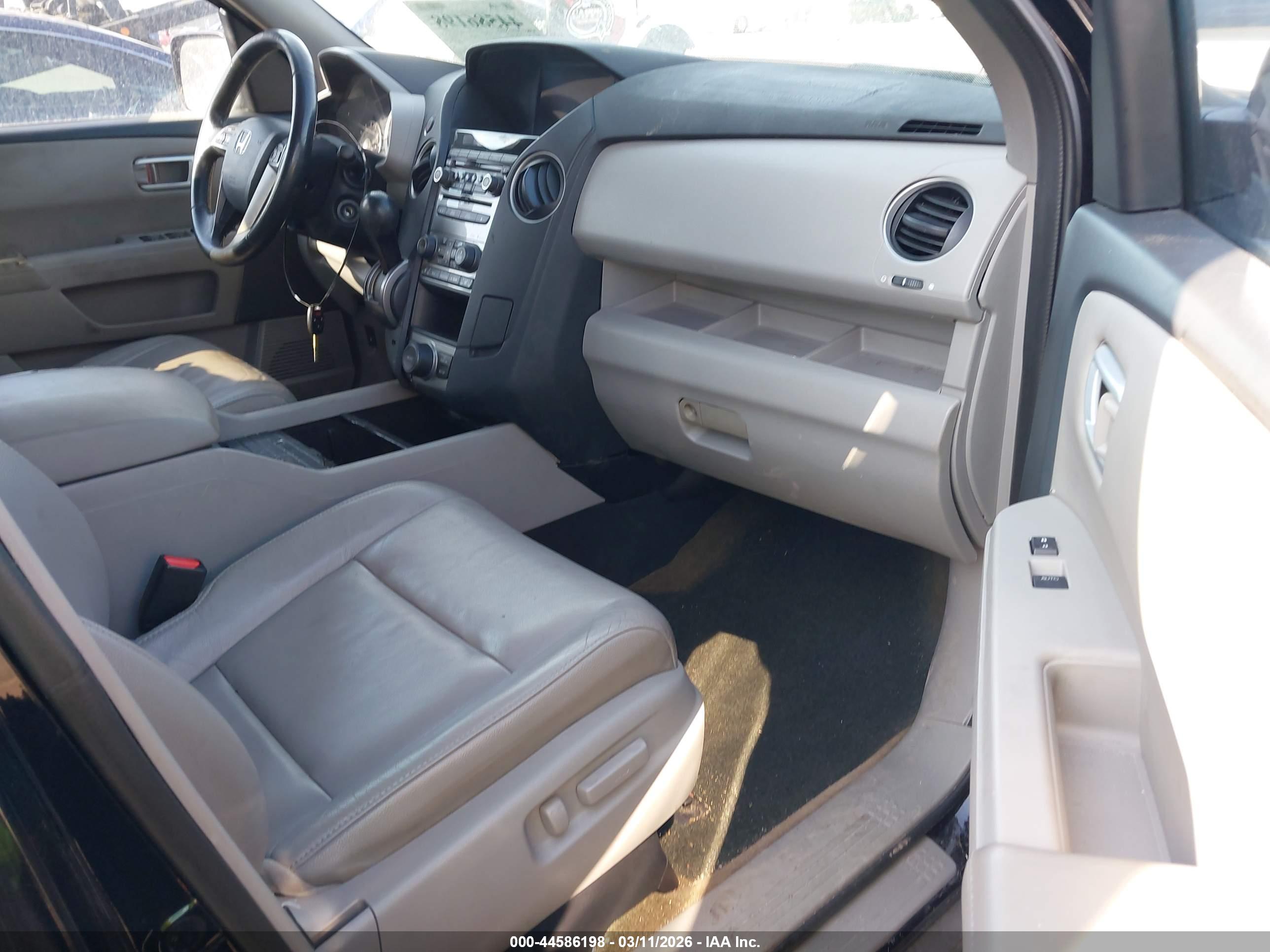 HONDA PILOT image 5