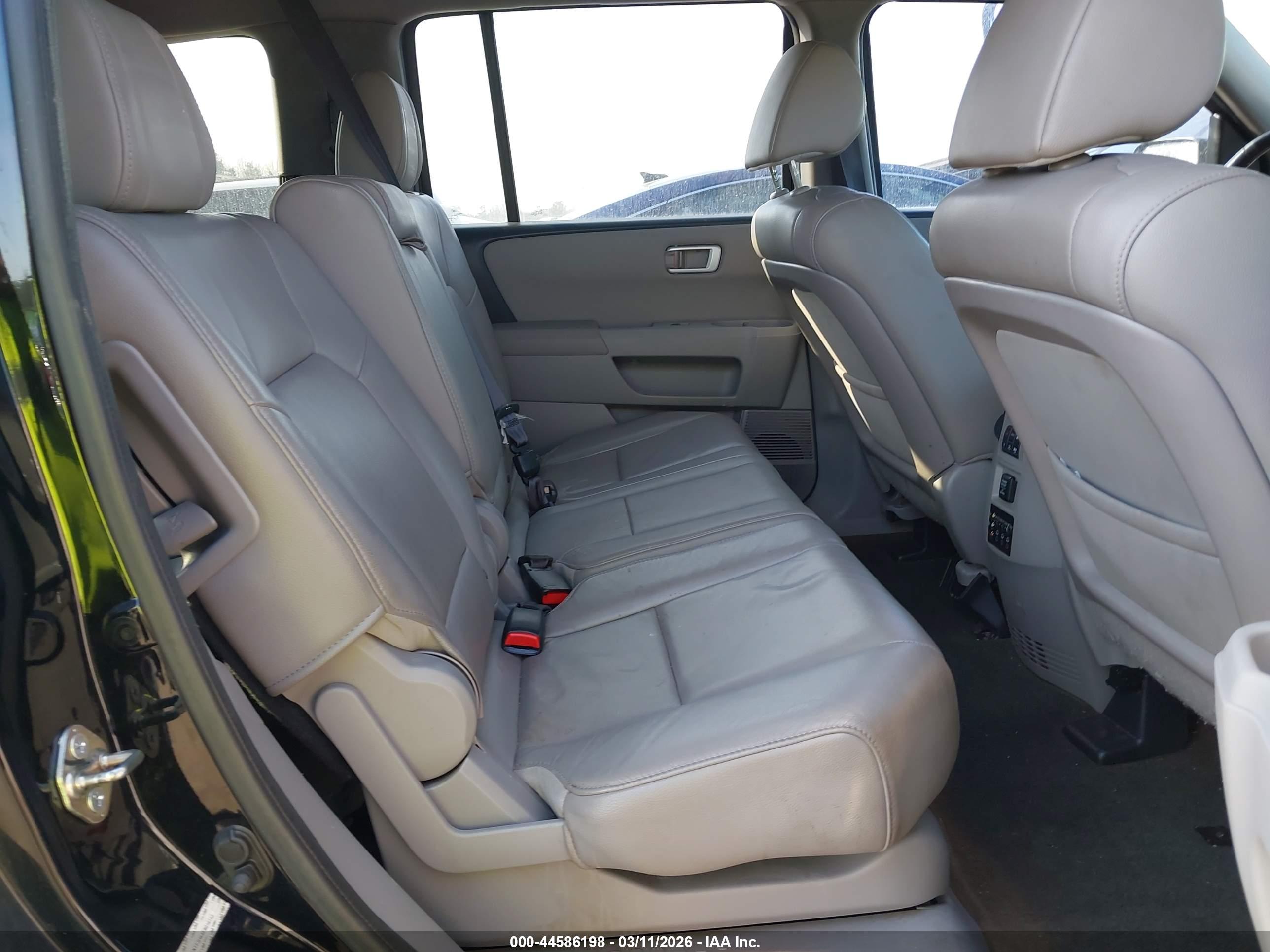 HONDA PILOT image 8