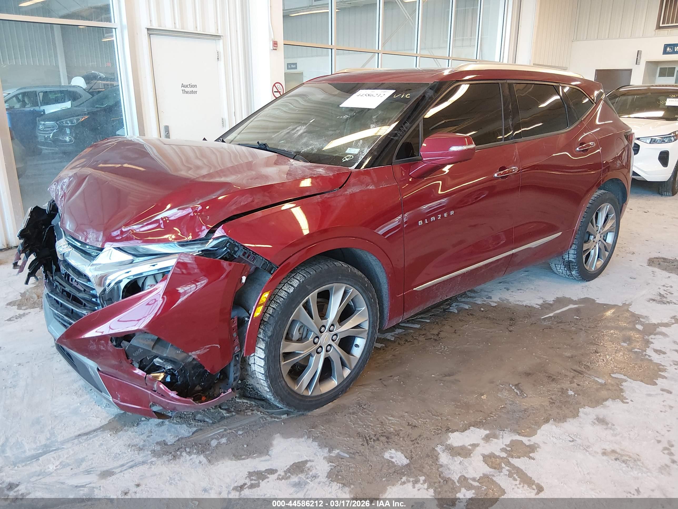 CHEVROLET BLAZER image 2