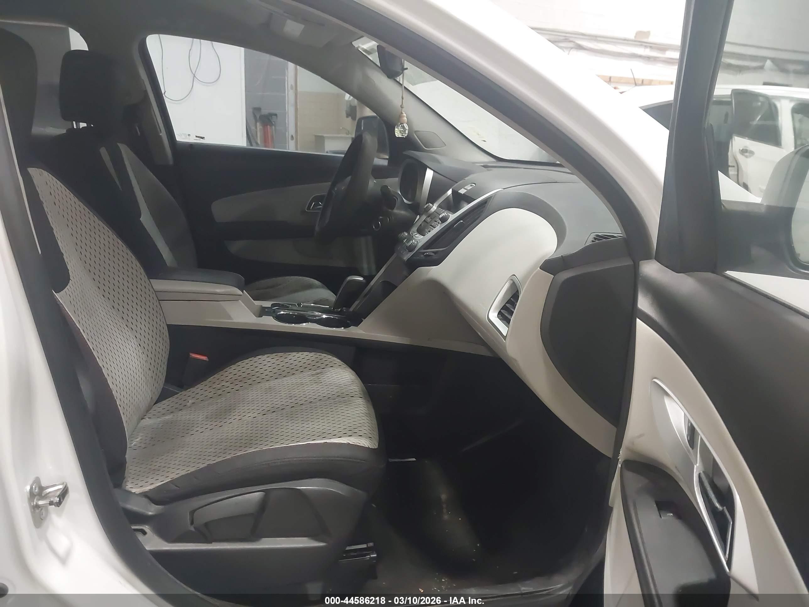 CHEVROLET EQUINOX image 5