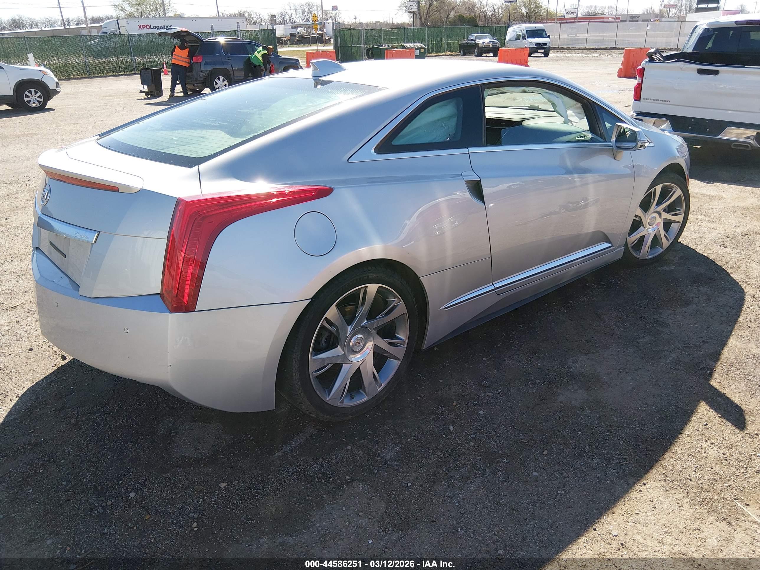 CADILLAC ELR image 4