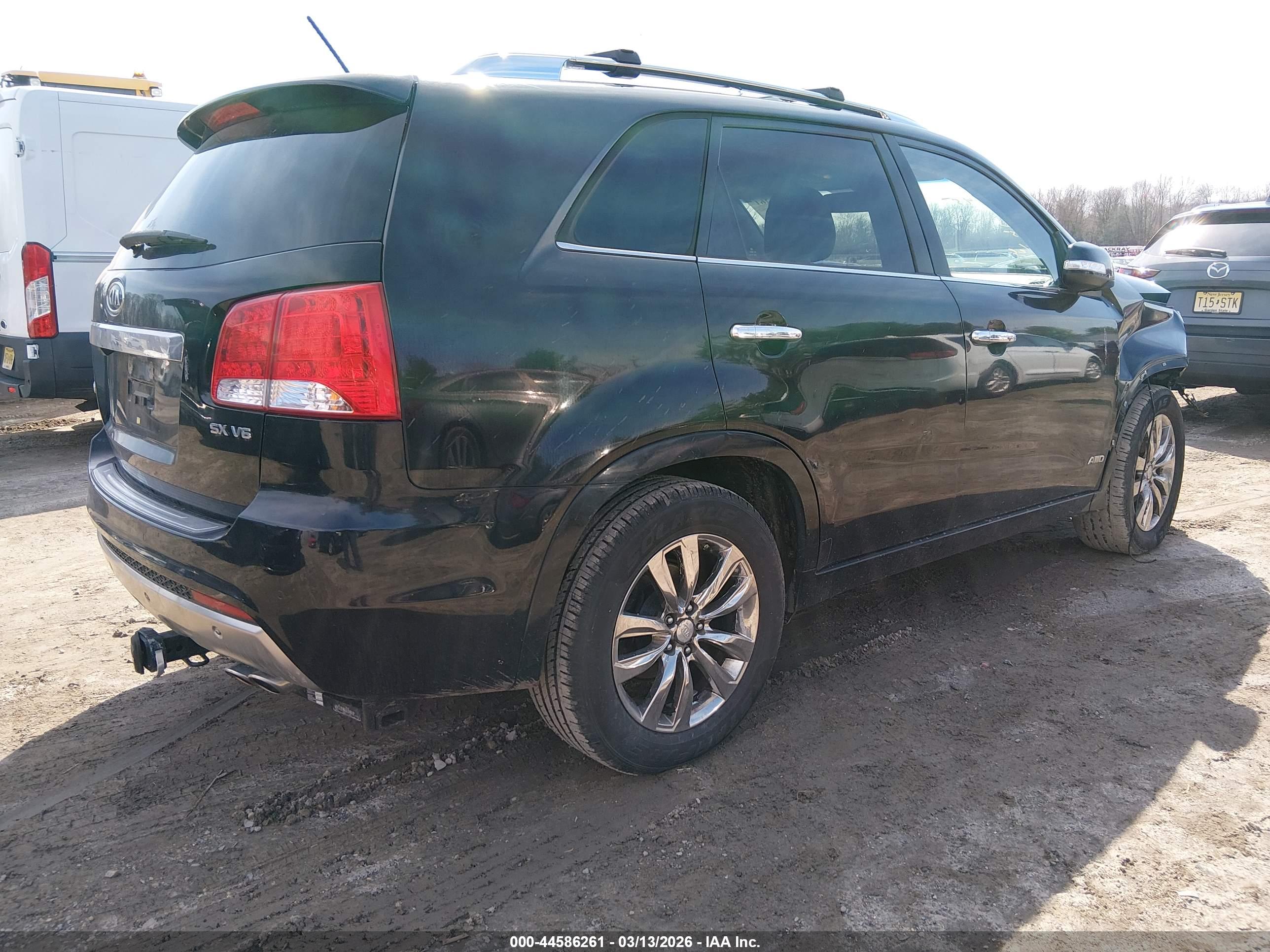 KIA SORENTO image 4
