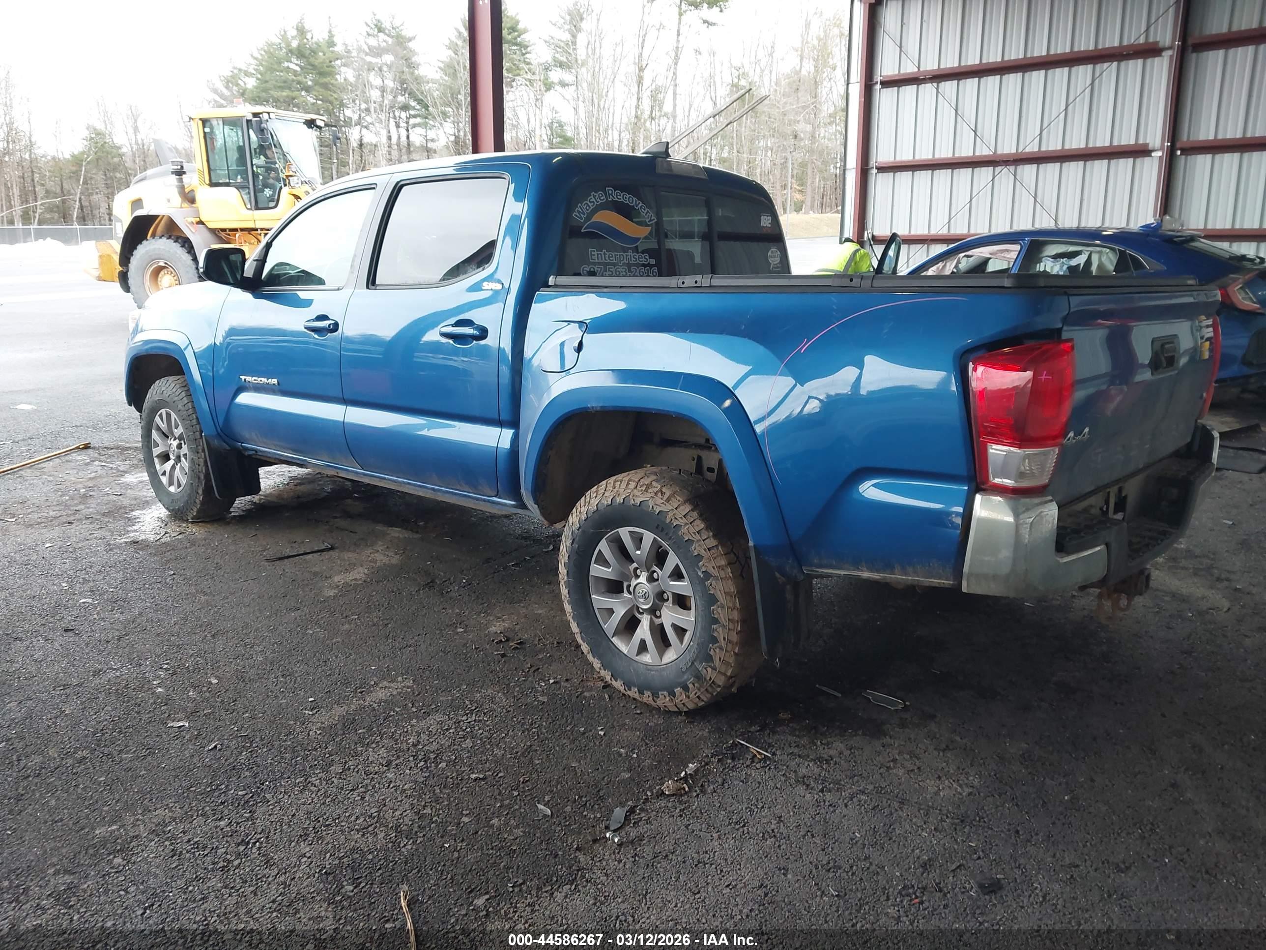 TOYOTA TACOMA image 3