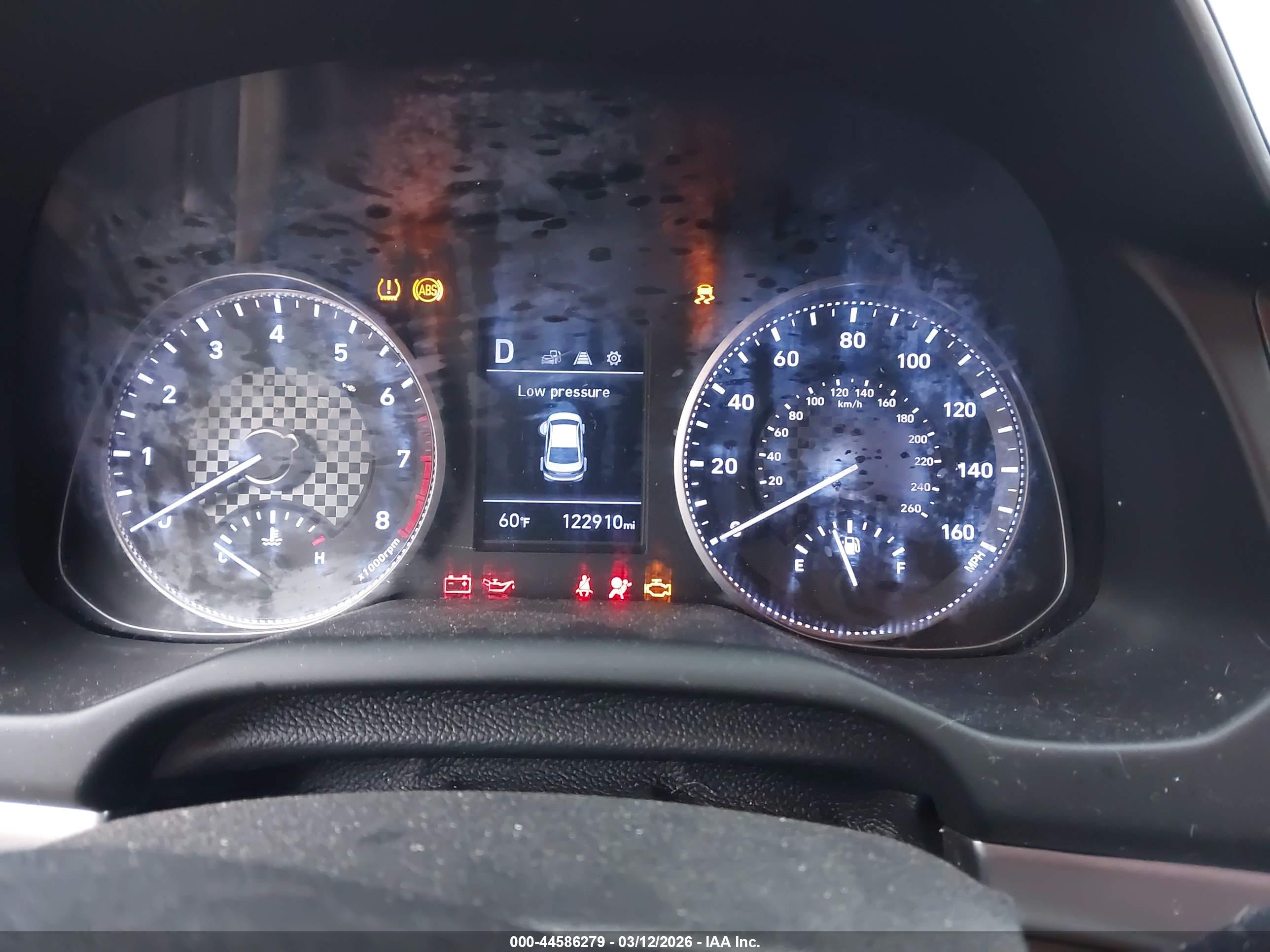 HYUNDAI ELANTRA image 7