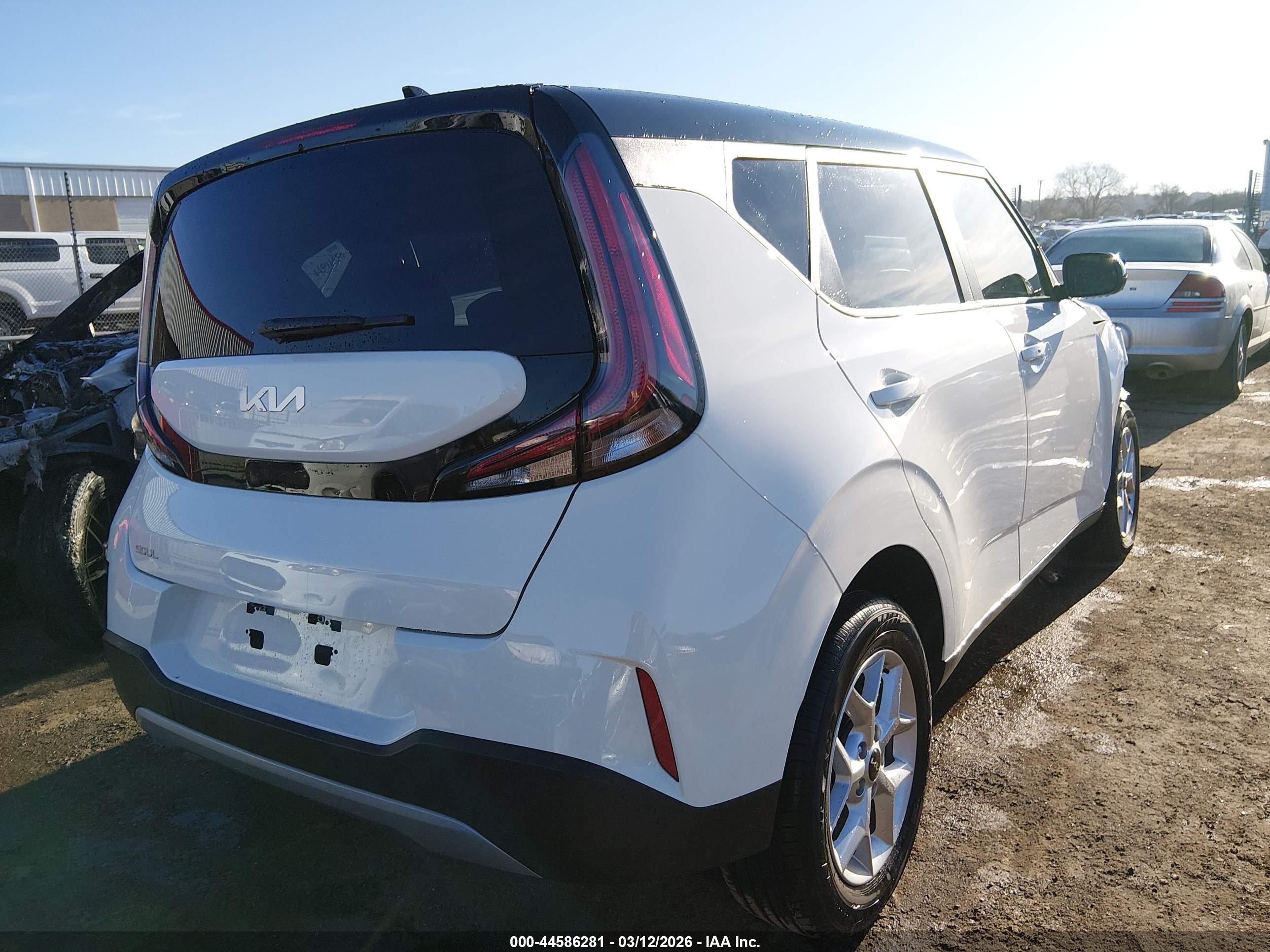KIA SOUL image 4