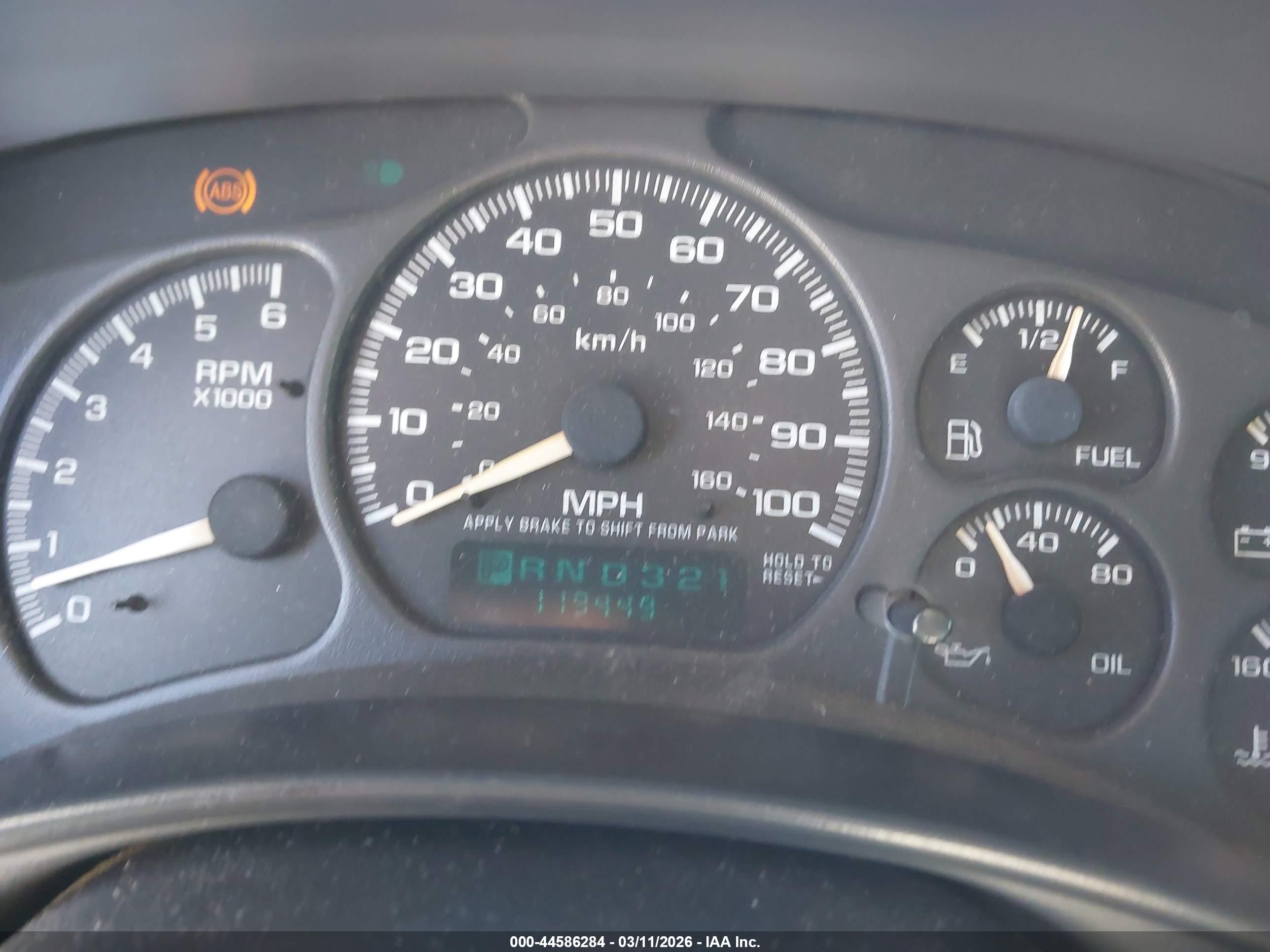 CHEVROLET SILVERADO image 7