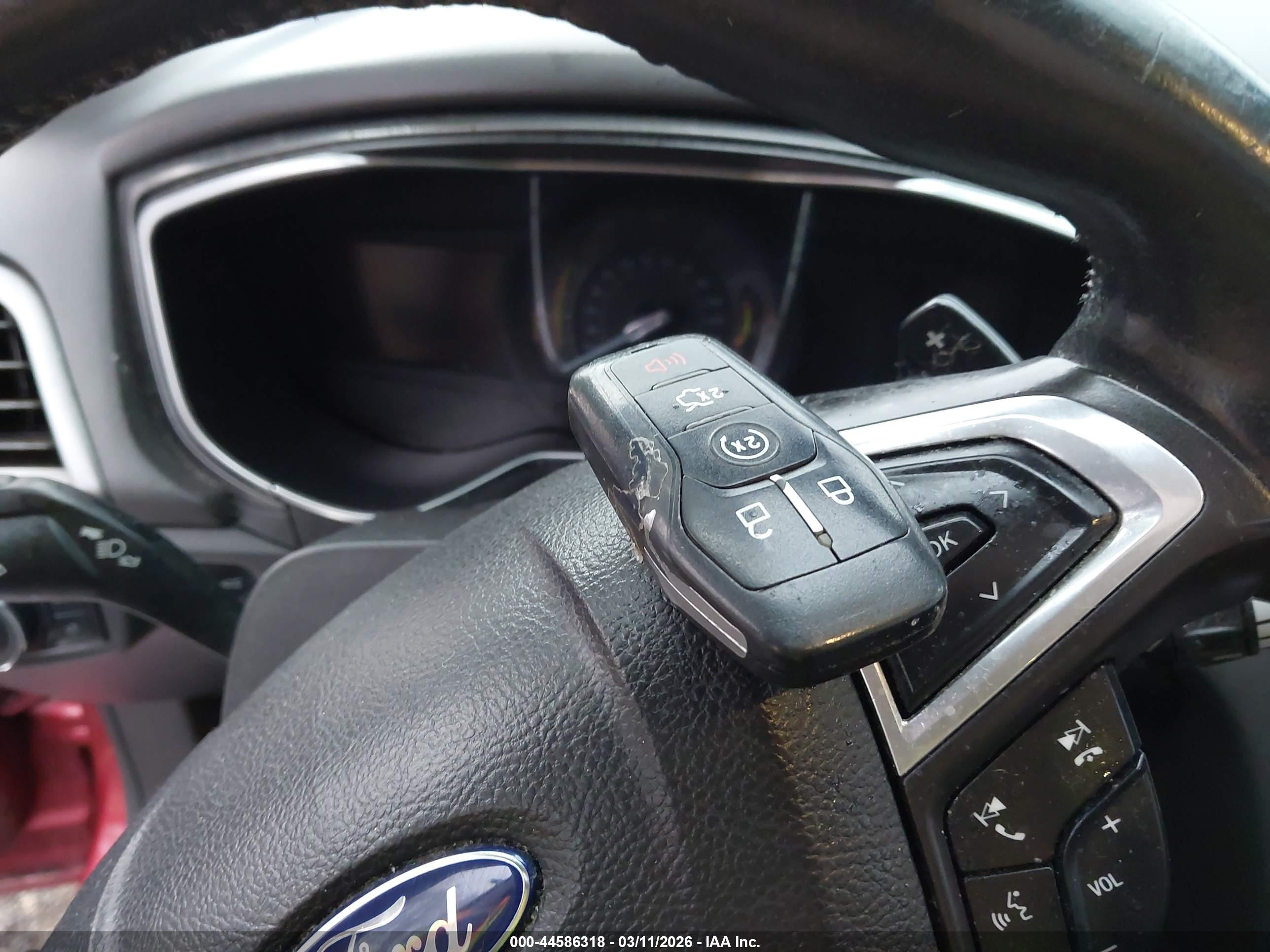 FORD FUSION image 11